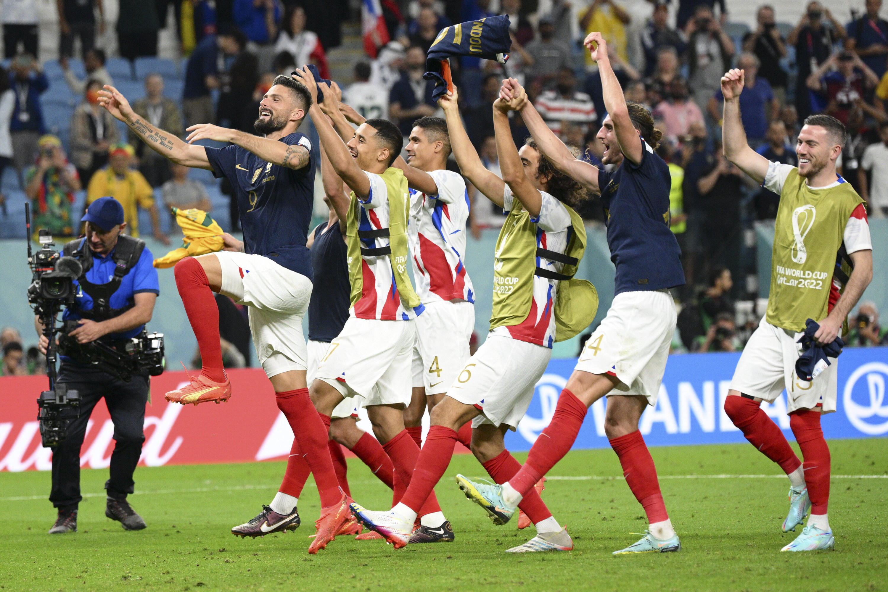 Coupe du monde : pourquoi il y a autant de temps additionnel depuis le  début du Mondial - France Bleu