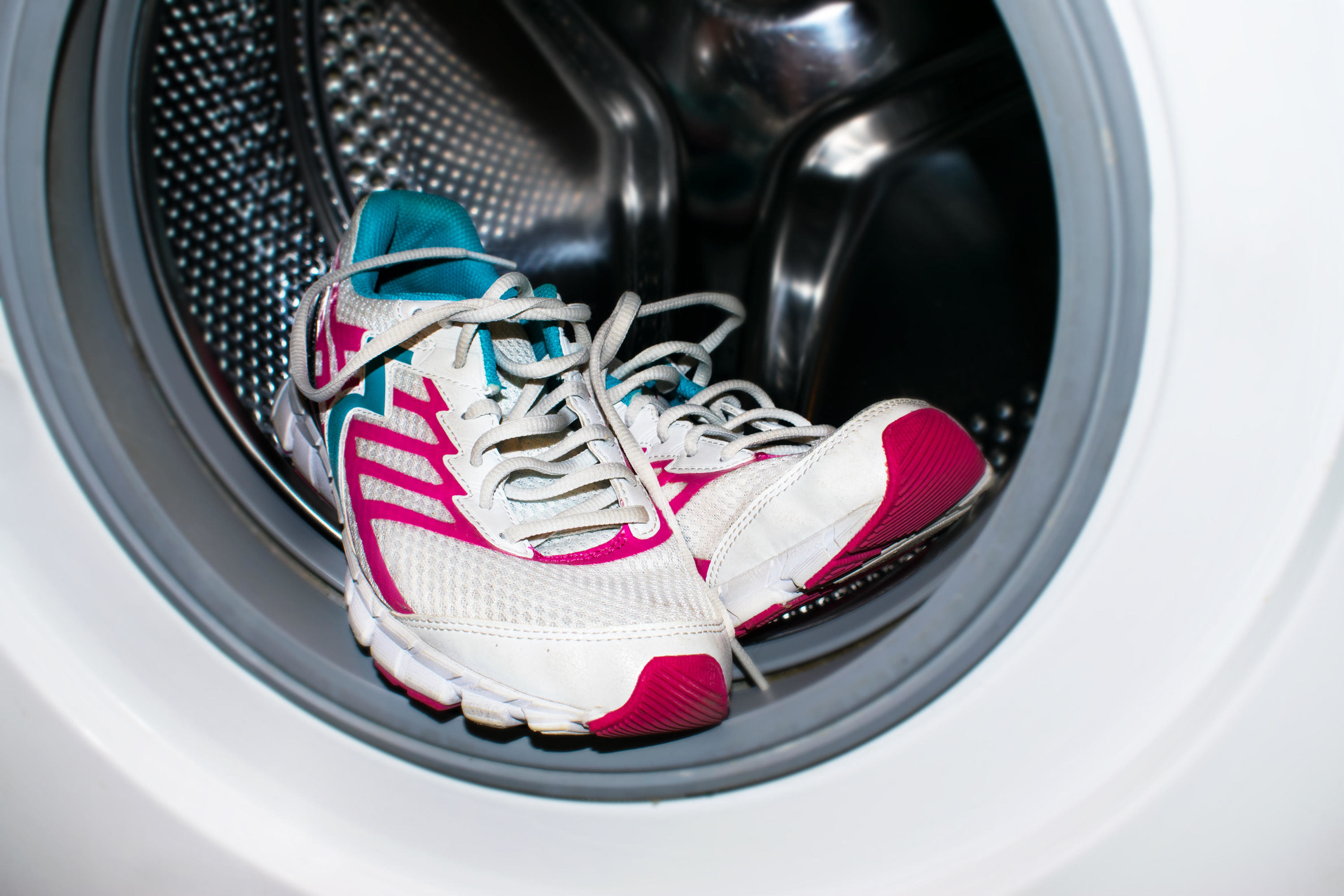 Laver des chaussures dans une laveuse (étape par étape) – Info Électro