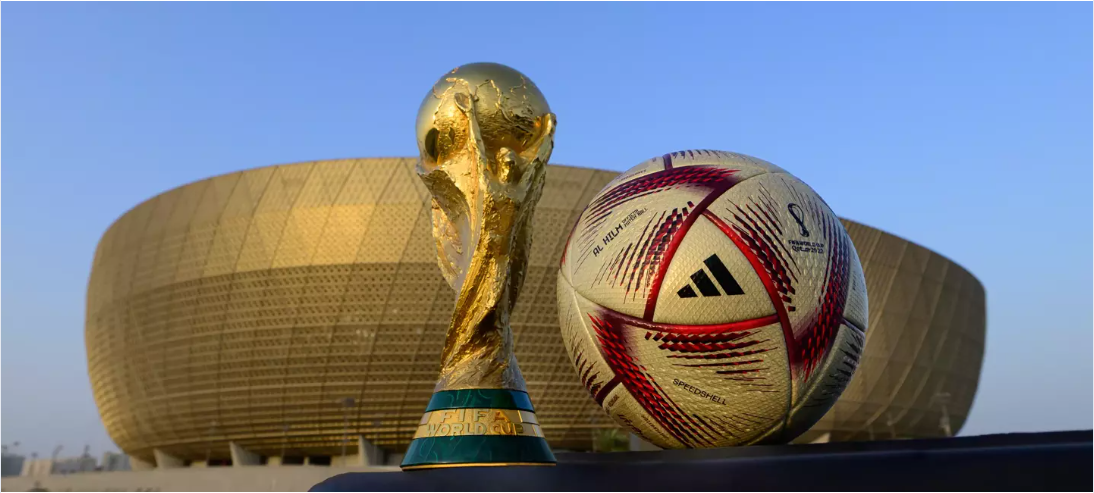Coupe du monde 2022 : un nouveau ballon baptisé Al Hilm pour le dernier  carré