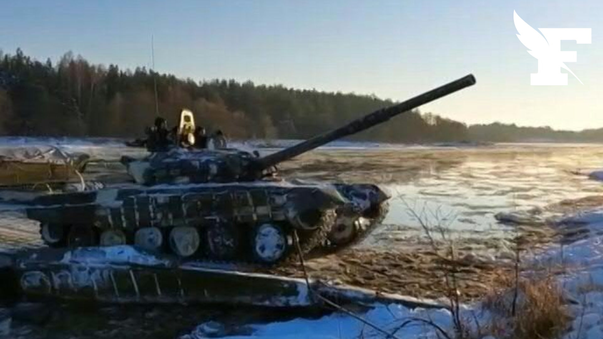 Pourparlers sur l'Ukraine : la Russie déploie du matériel militaire en  Biélorussie 