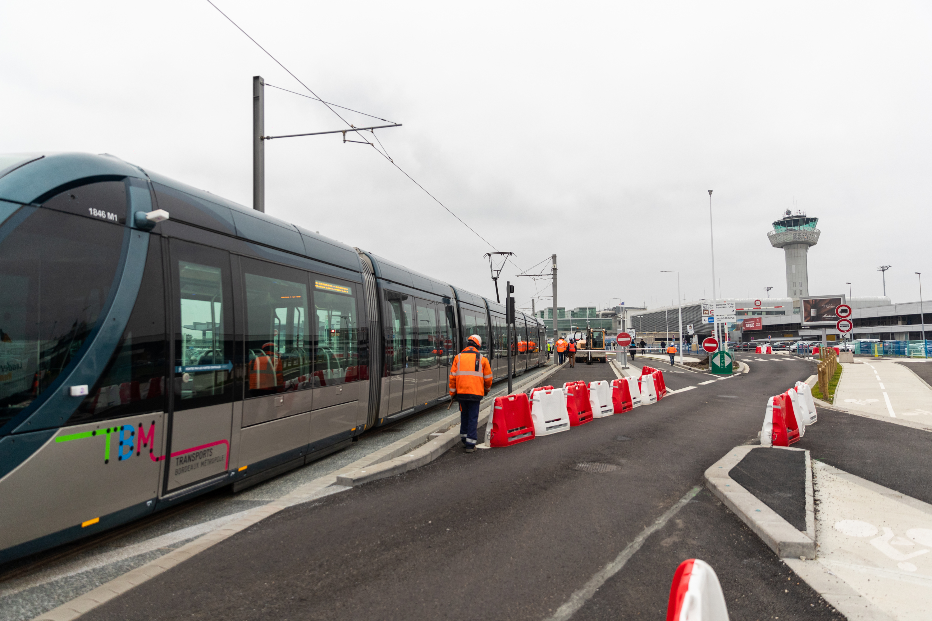 Bordeaux : le tramway circule pour la première fois jusqu'à l'aéroport