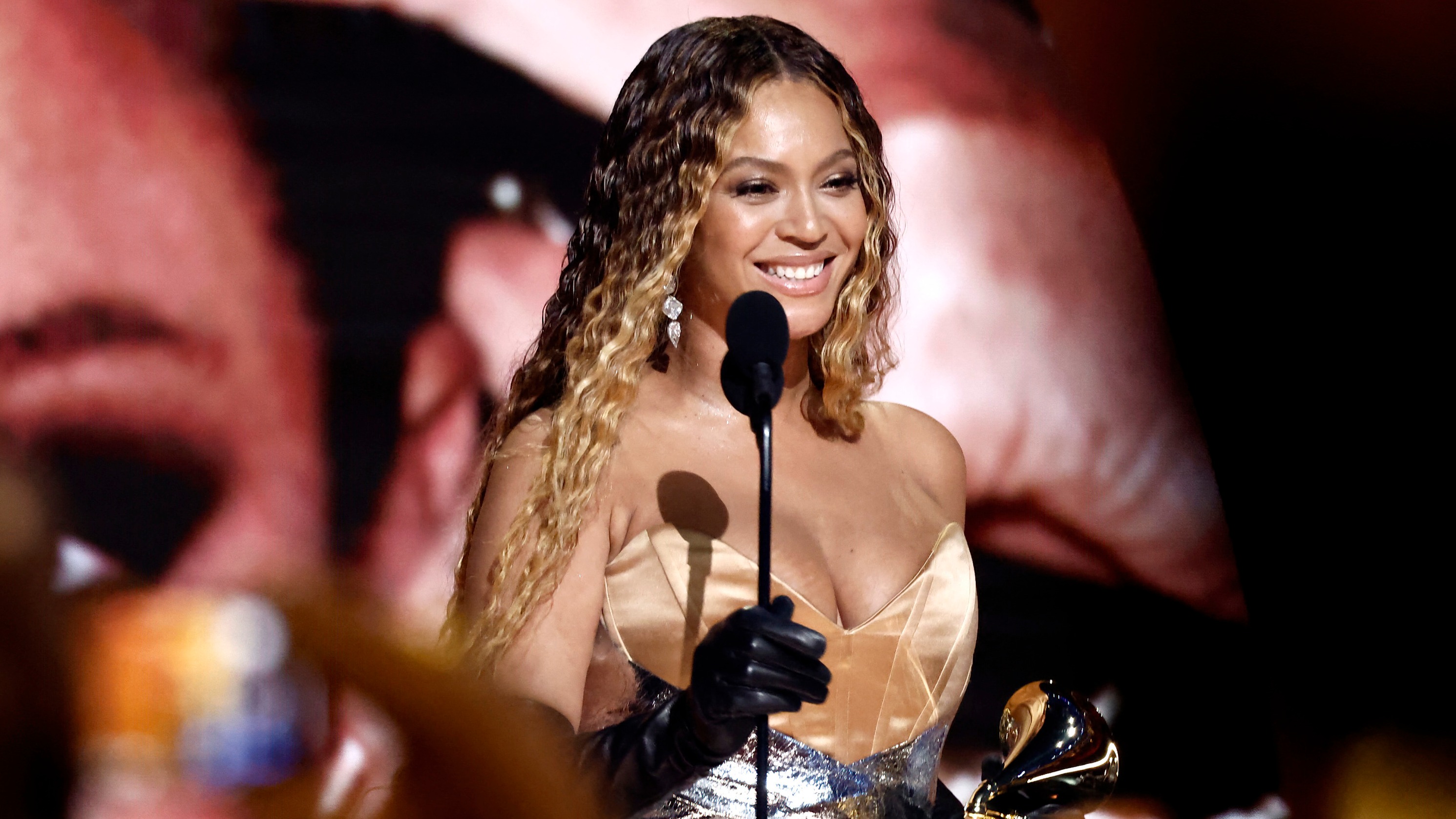 Harry Styles and Beyoncé: A Look at the Snubbed Albums of the 2023 Grammys Harry Styles, Beyoncé, Lizzo... Le palmarès des Grammy Awards 2023