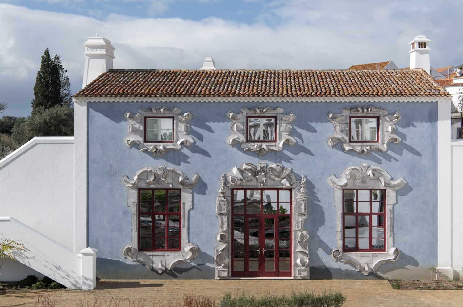 Avant-première : Christian Louboutin nous ouvre les portes de son nouvel hôtel au Portugal