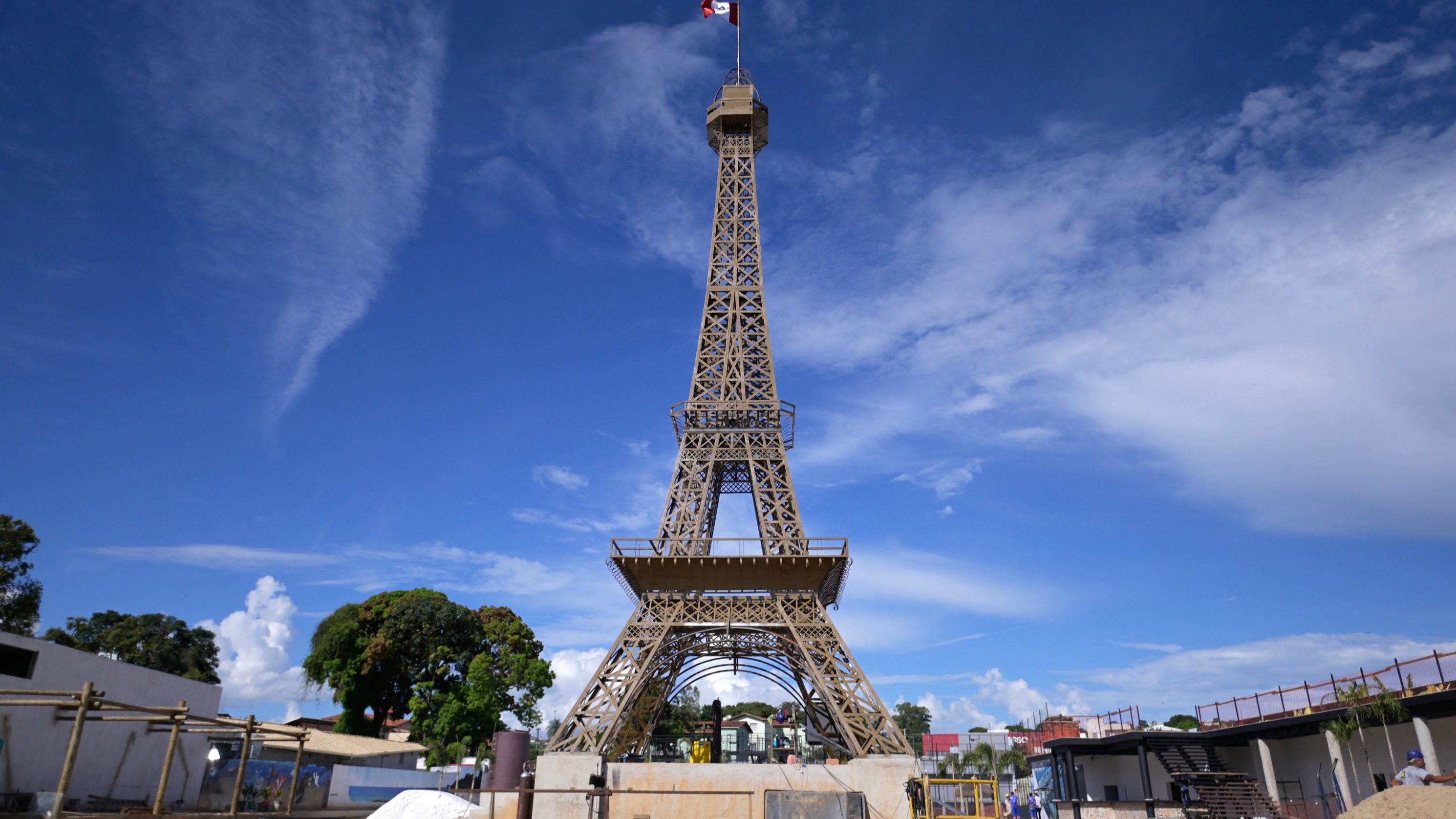 Paris : La Tour Eiffel retrouve ses visiteurs d'avant Covid