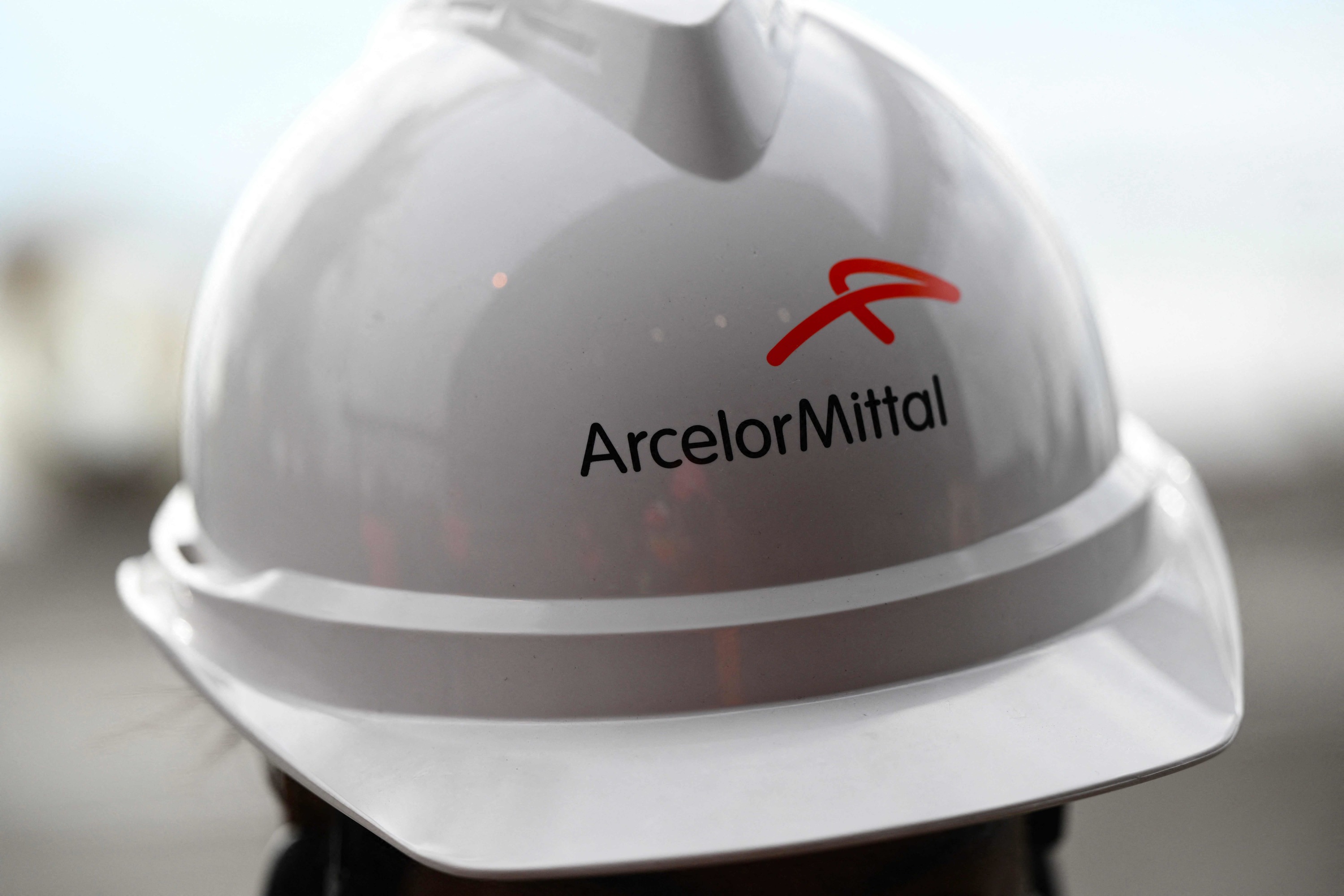 ArcelorMittal : des plaintes déposées pour pollution à Fos et Dunkerque