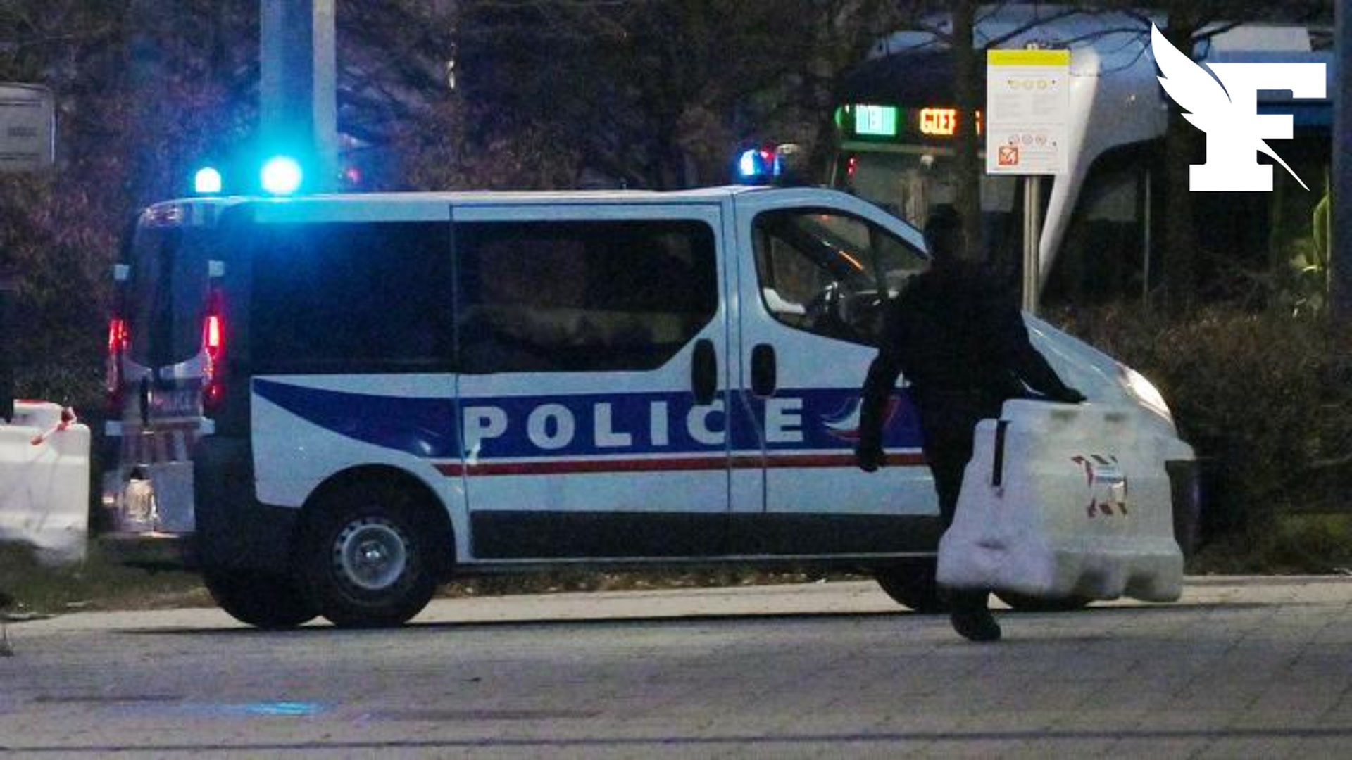 Grenoble : un chauffard sous OQTF grièvement blessé par balle, après avoir foncé sur un policier