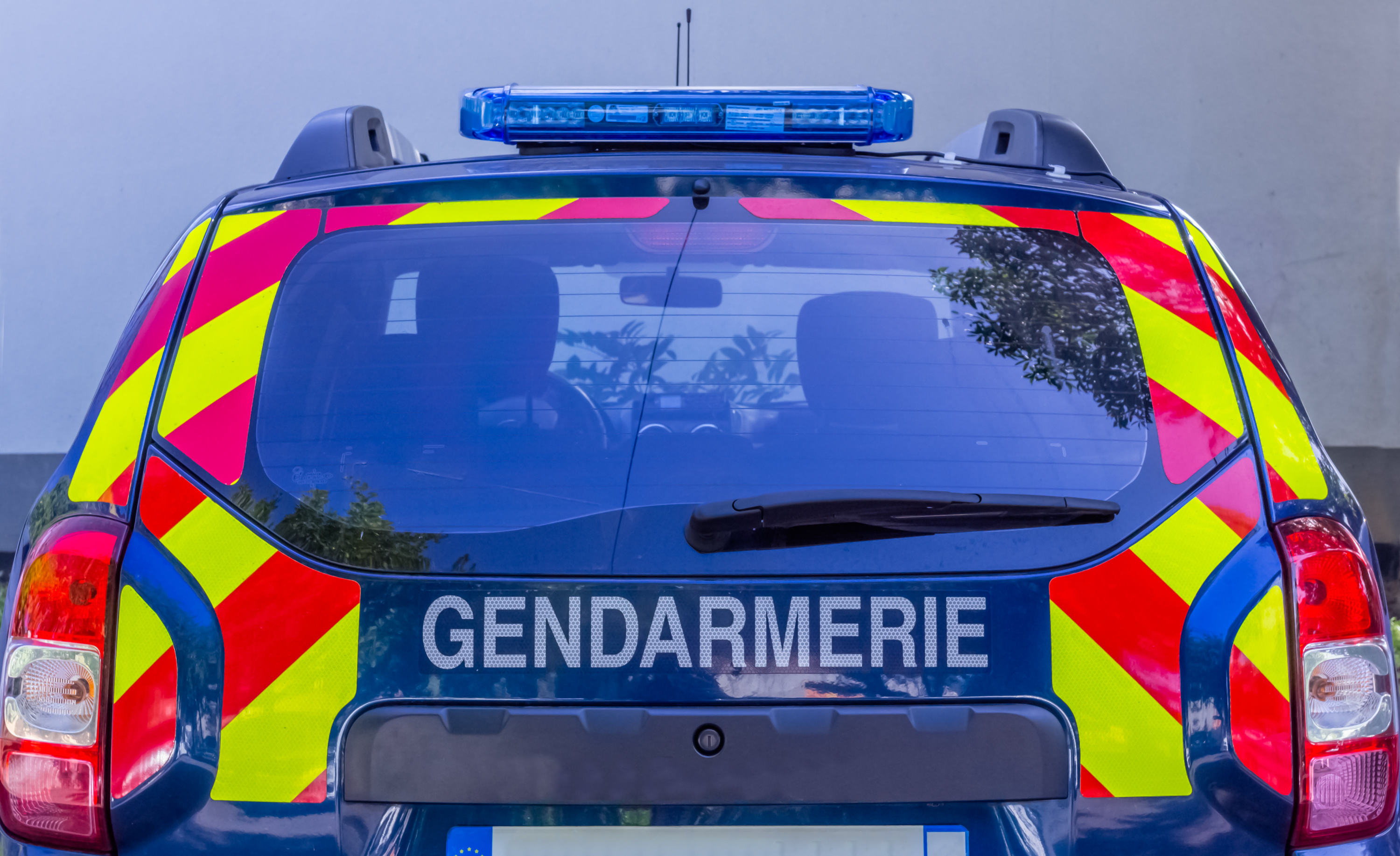 Près de Lyon : un enfant de 3 ans est percuté par une voiture, la police  lance un appel à témoins