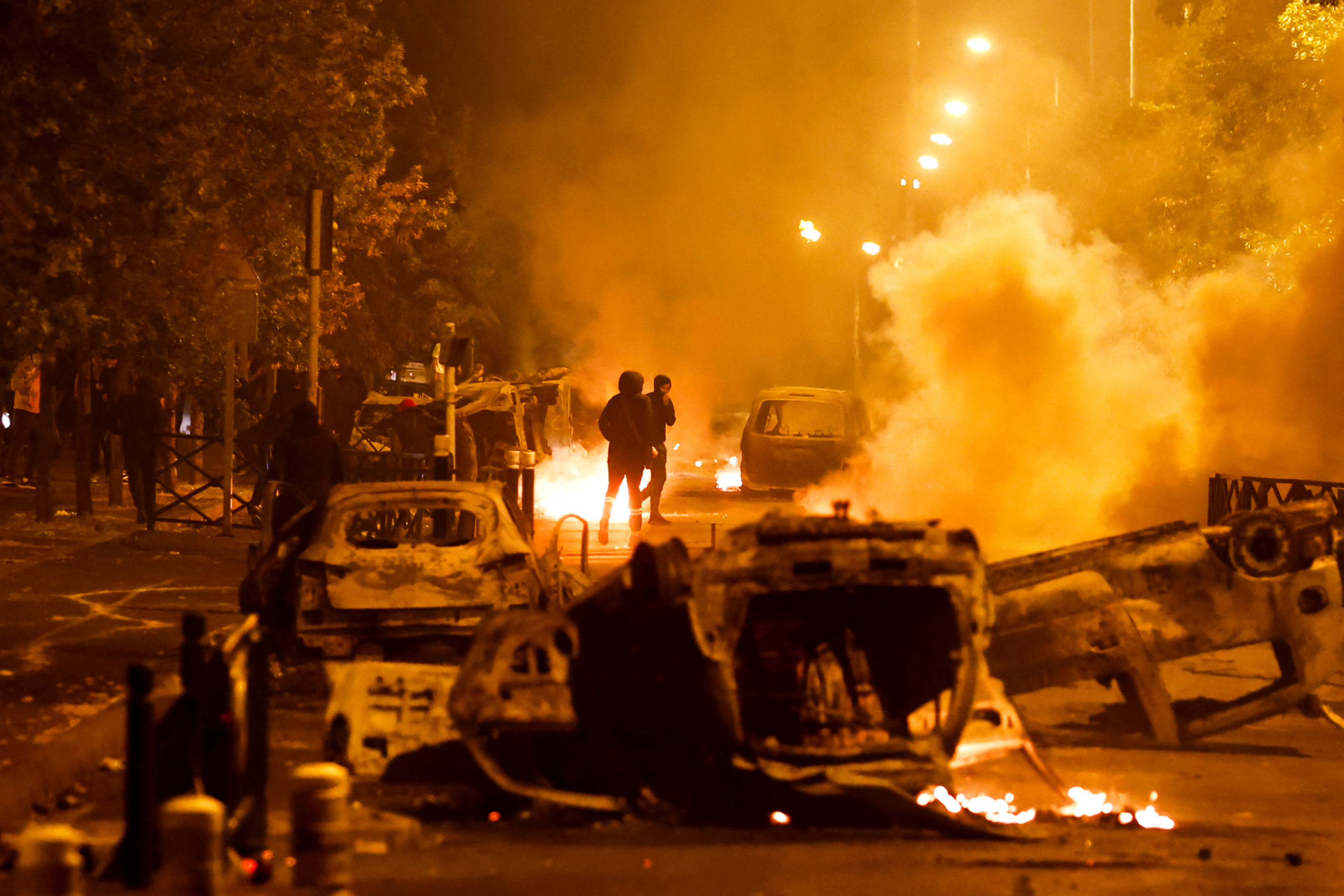 Mort de Nahel à Nanterre : revivez la troisième nuit de violences qui a  secoué la France