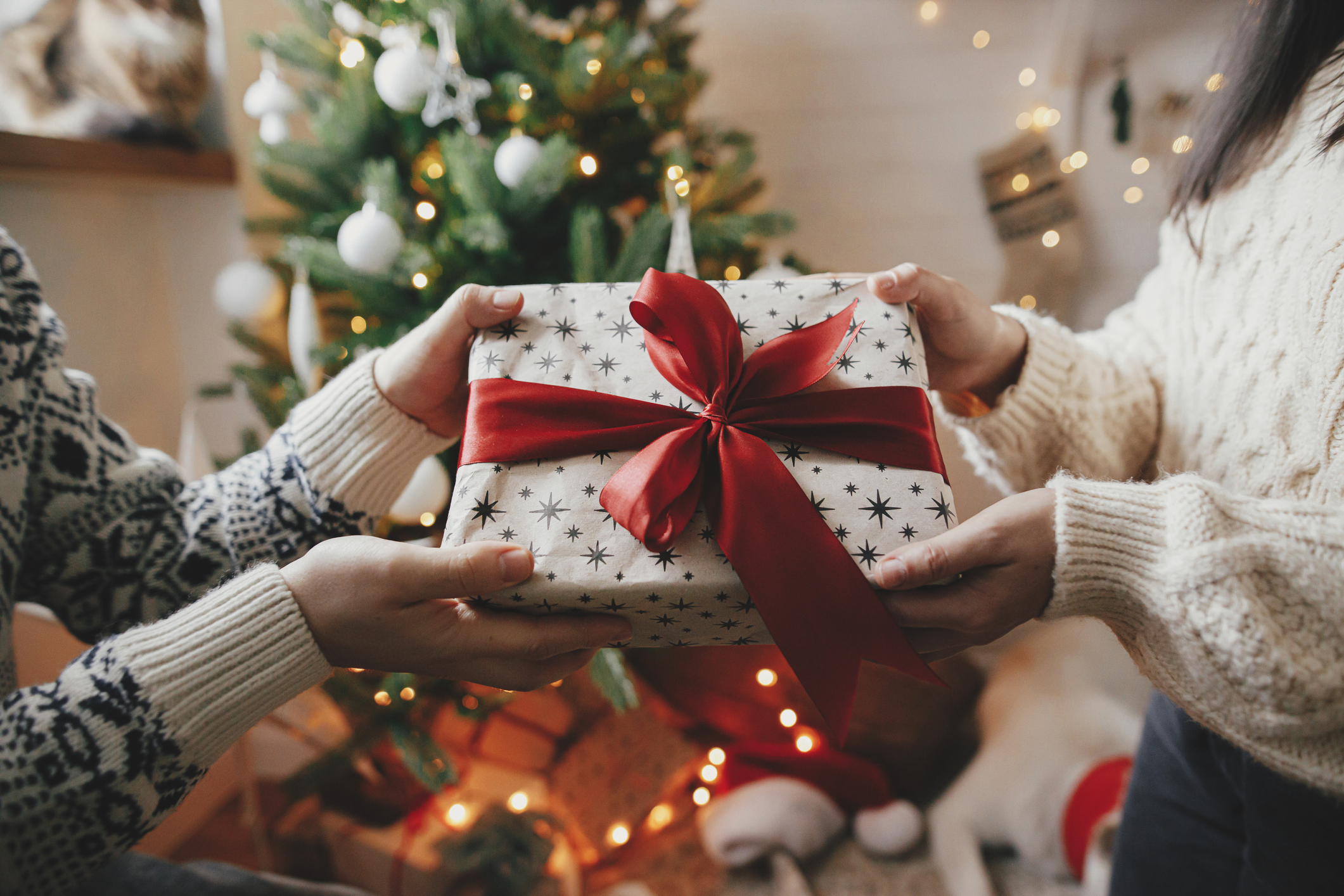 Vie quotidienne. « Je ne culpabilise plus » : un quart des Français vont  donner ou revendre leurs cadeaux de Noël cette année