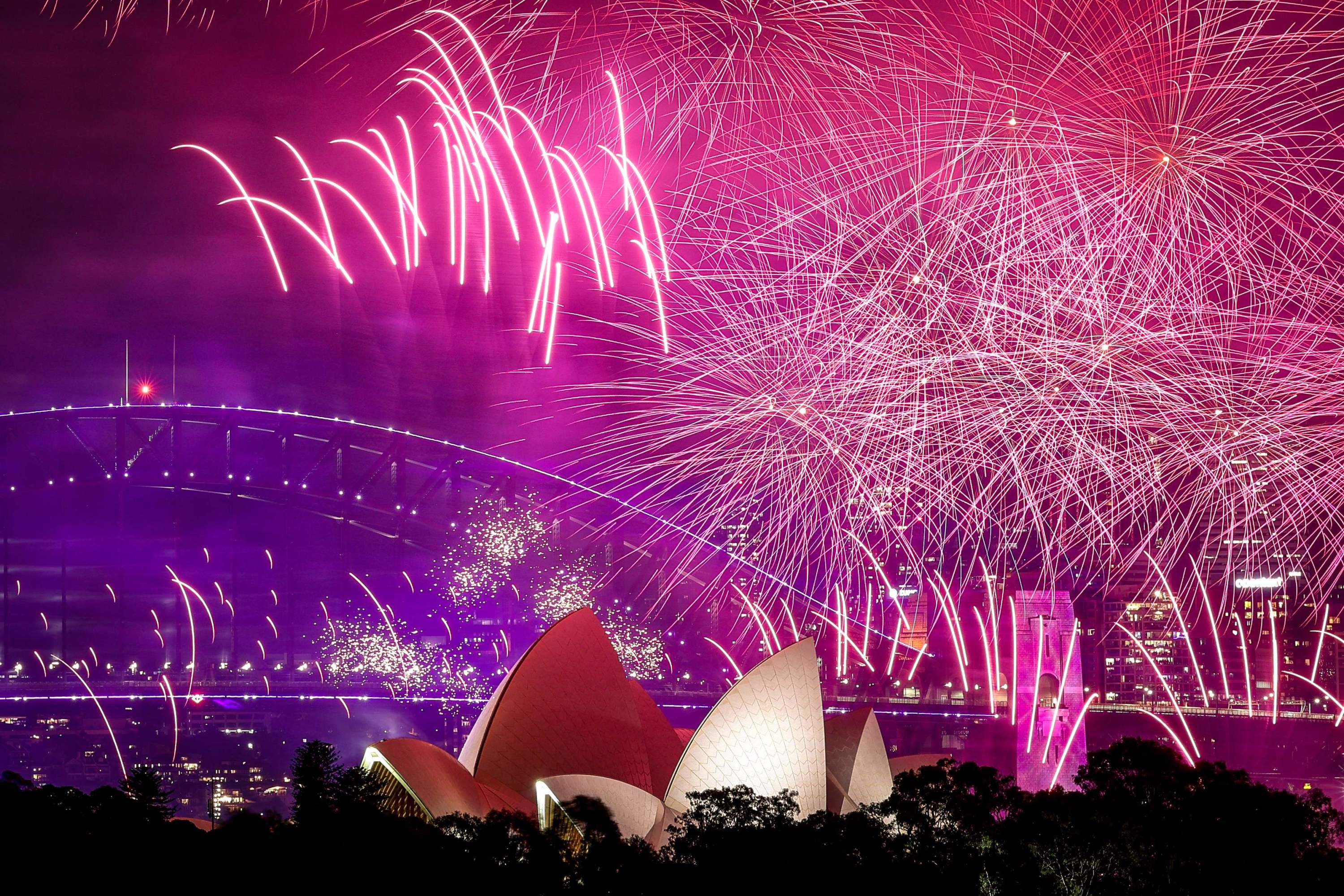 Pour le Nouvel An, Sydney maintient son feu d'artifice malgré la