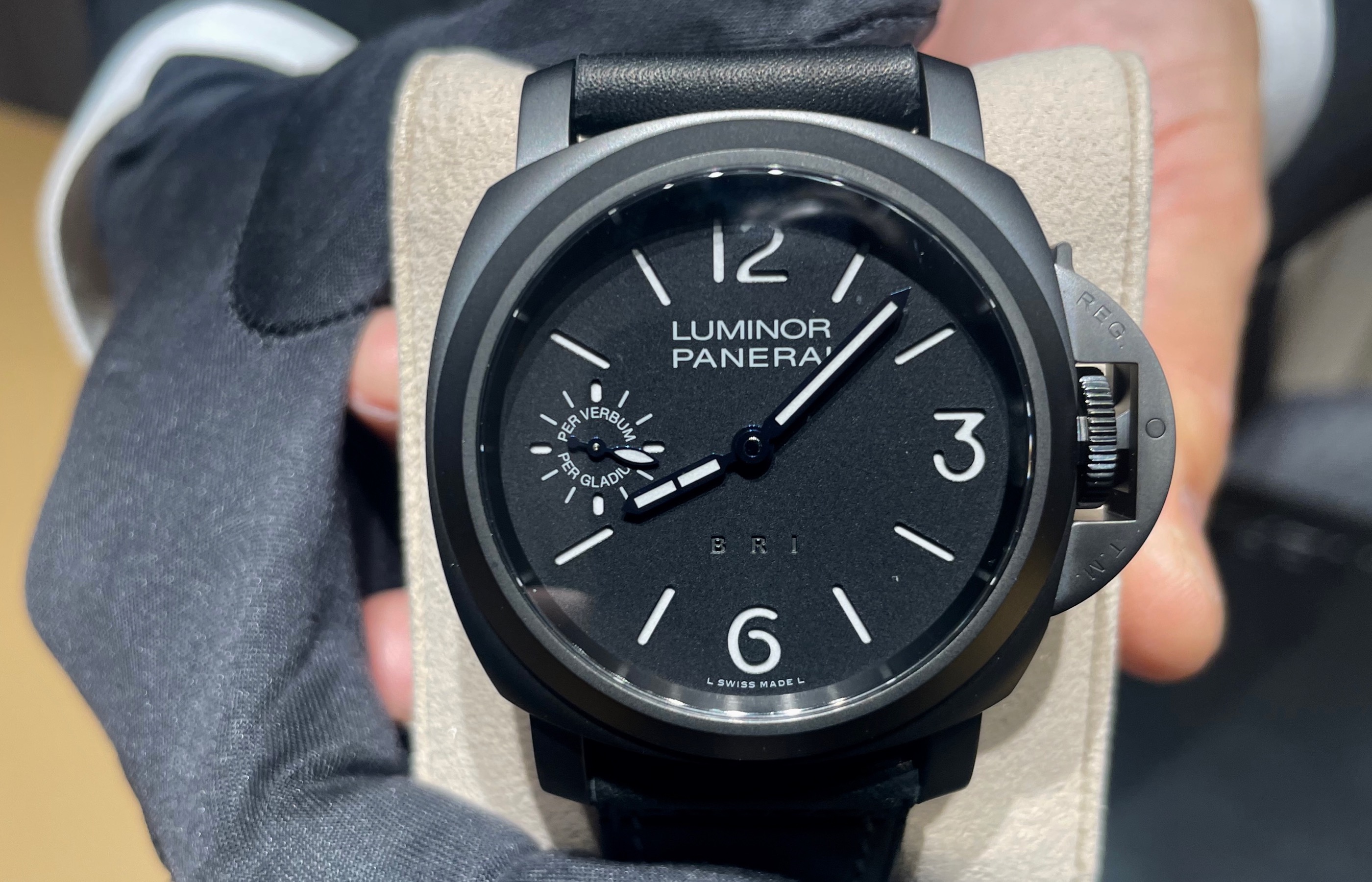 Une montre Panerai exclusive pour c l brer les 60 ans de la BRI