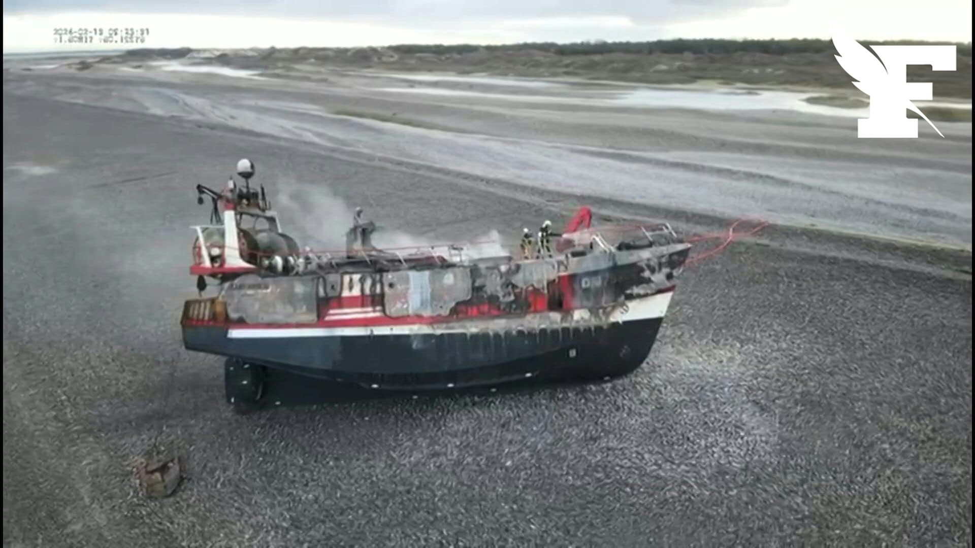 Cayeux-sur-Mer : un chalutier prend feu et s’échoue sur une plage