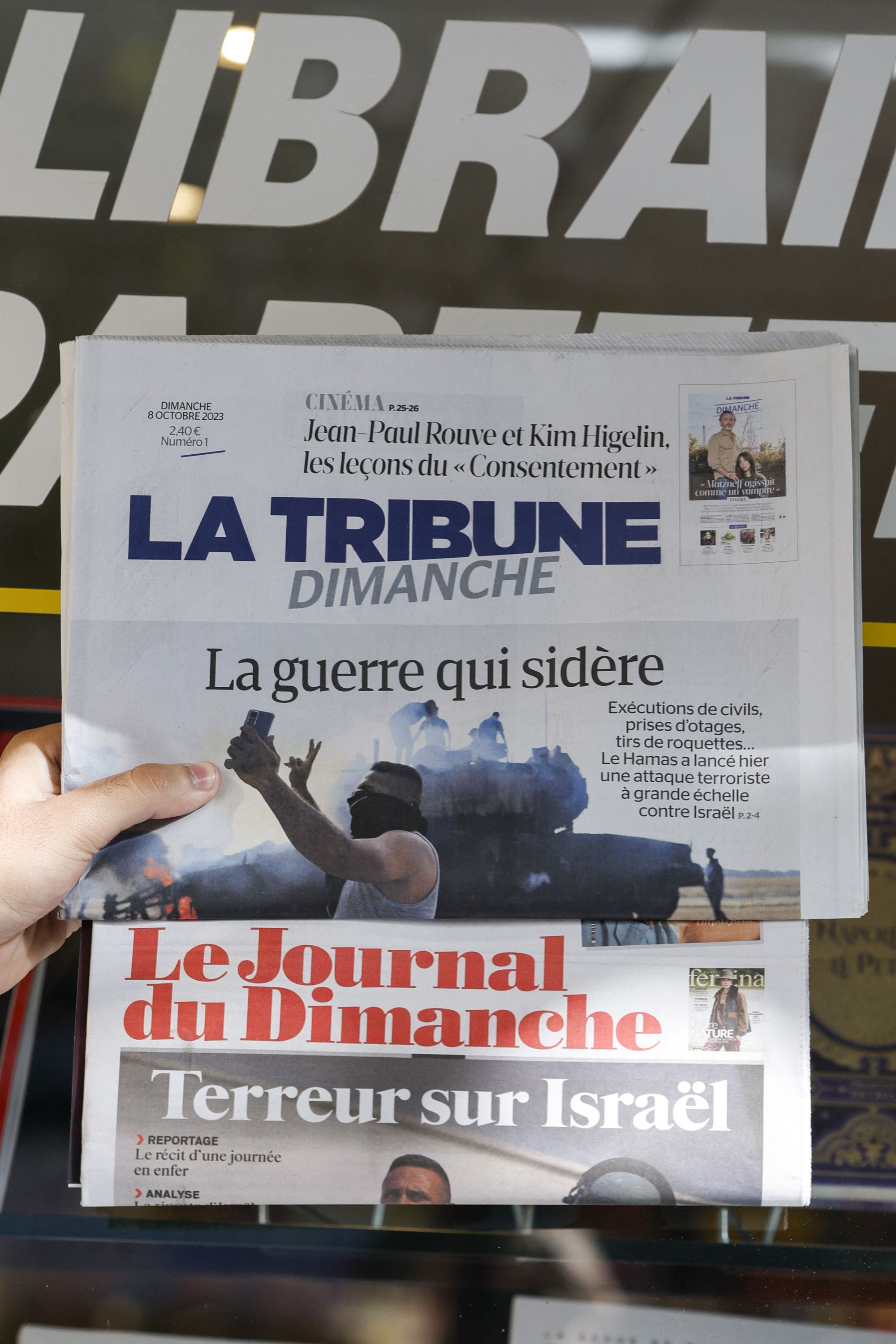 Dans la bataille des journaux du dimanche, Le Parisien tire son épingle du jeu face au JDD et à la Tribune