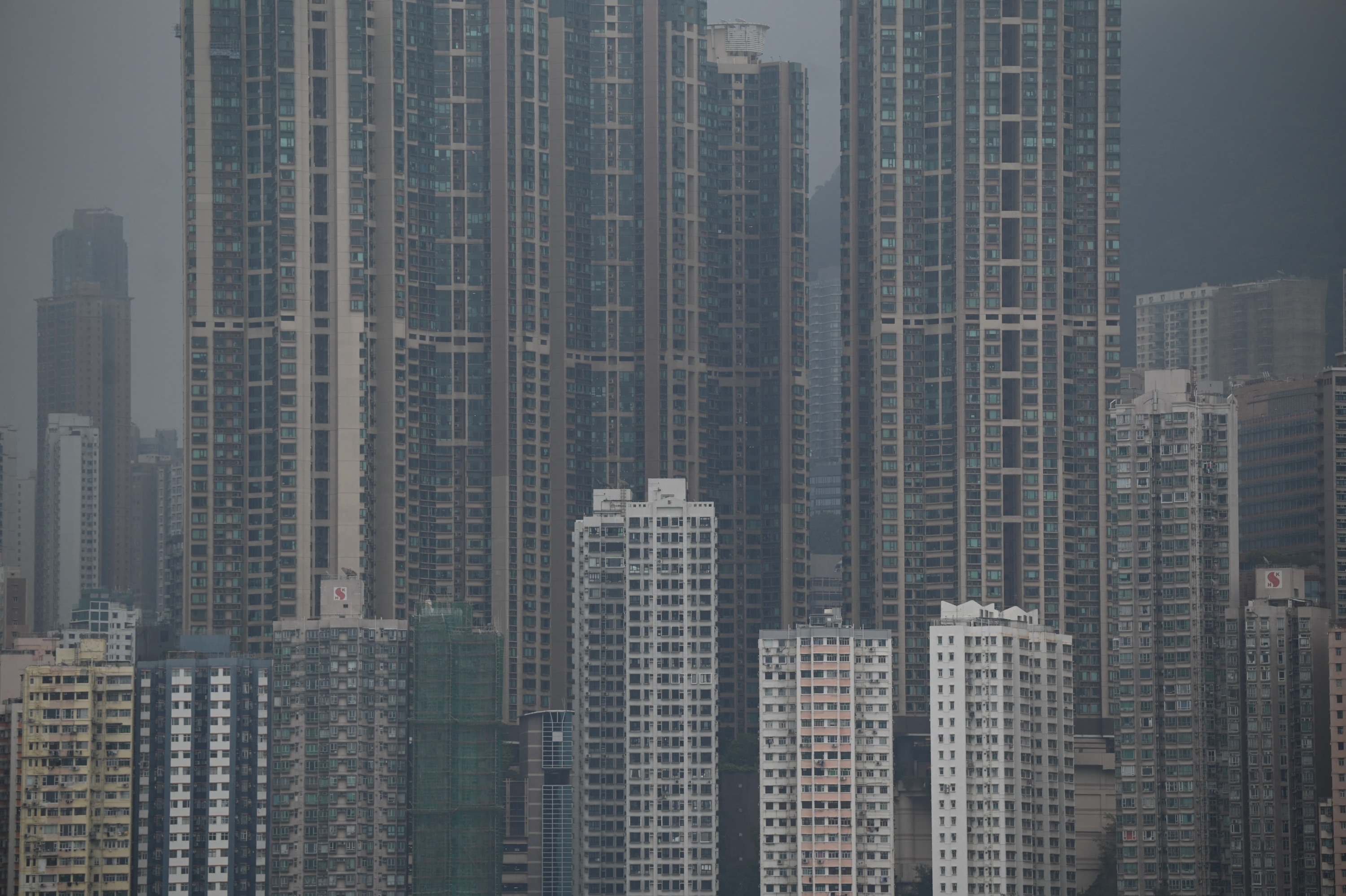 Hong Kong supprime des taxes pour relancer un marché immobilier morose