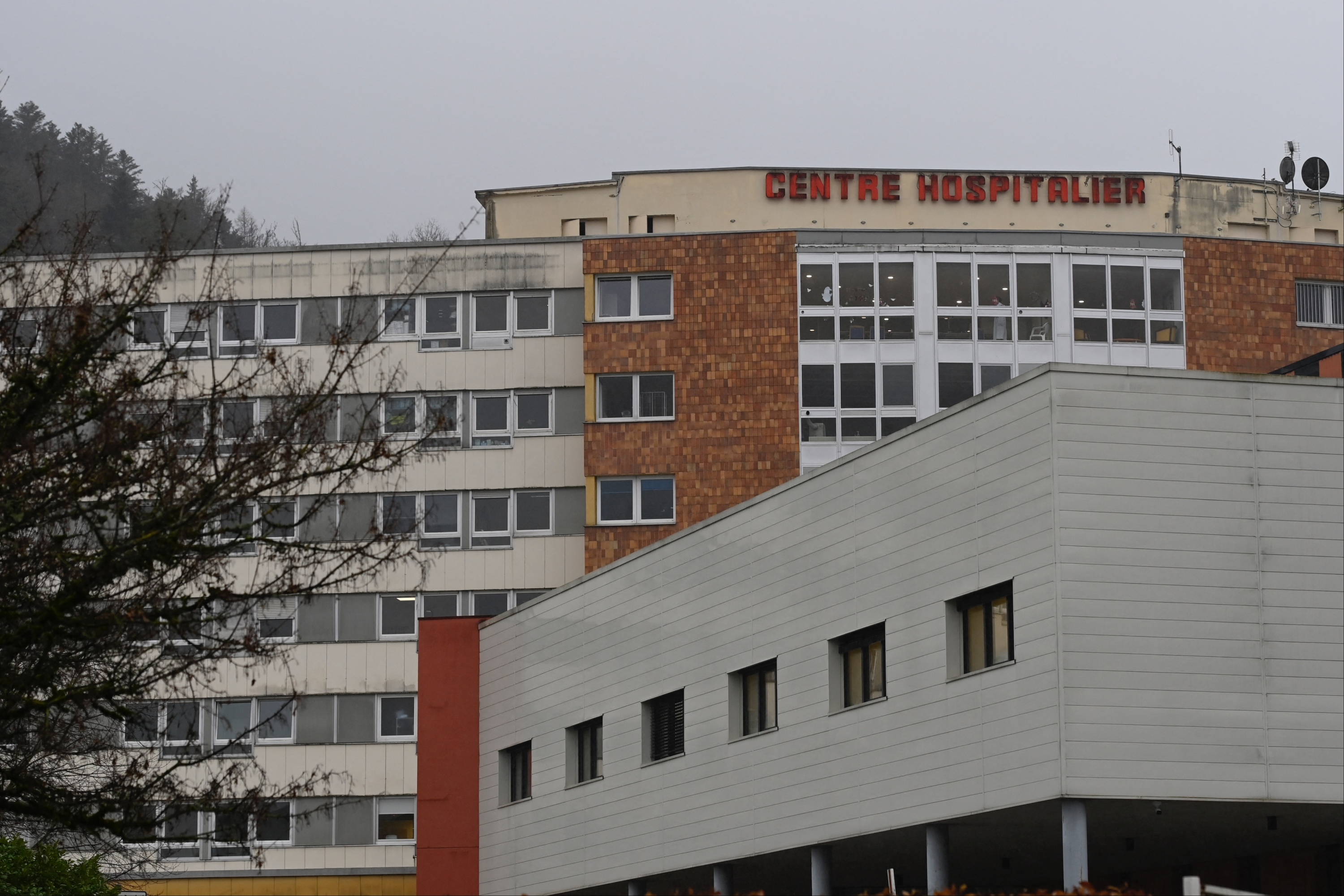 Vosges : plus d'un millier de manifestants à Remiremont pour défendre l’hôpital de proximité