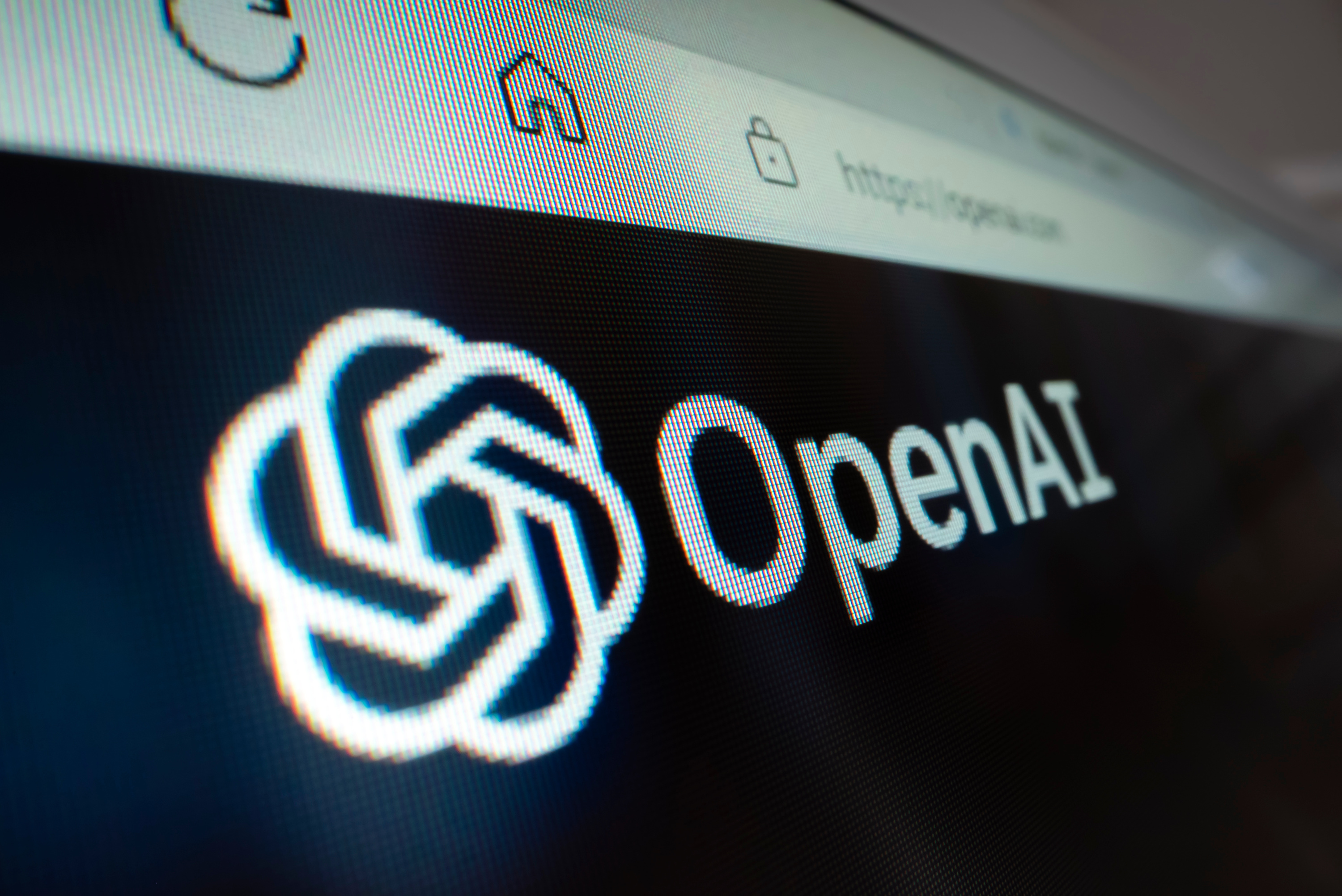 Des journaux américains poursuivent OpenAI et Microsoft en justice pour violation de leurs droits d’auteur
