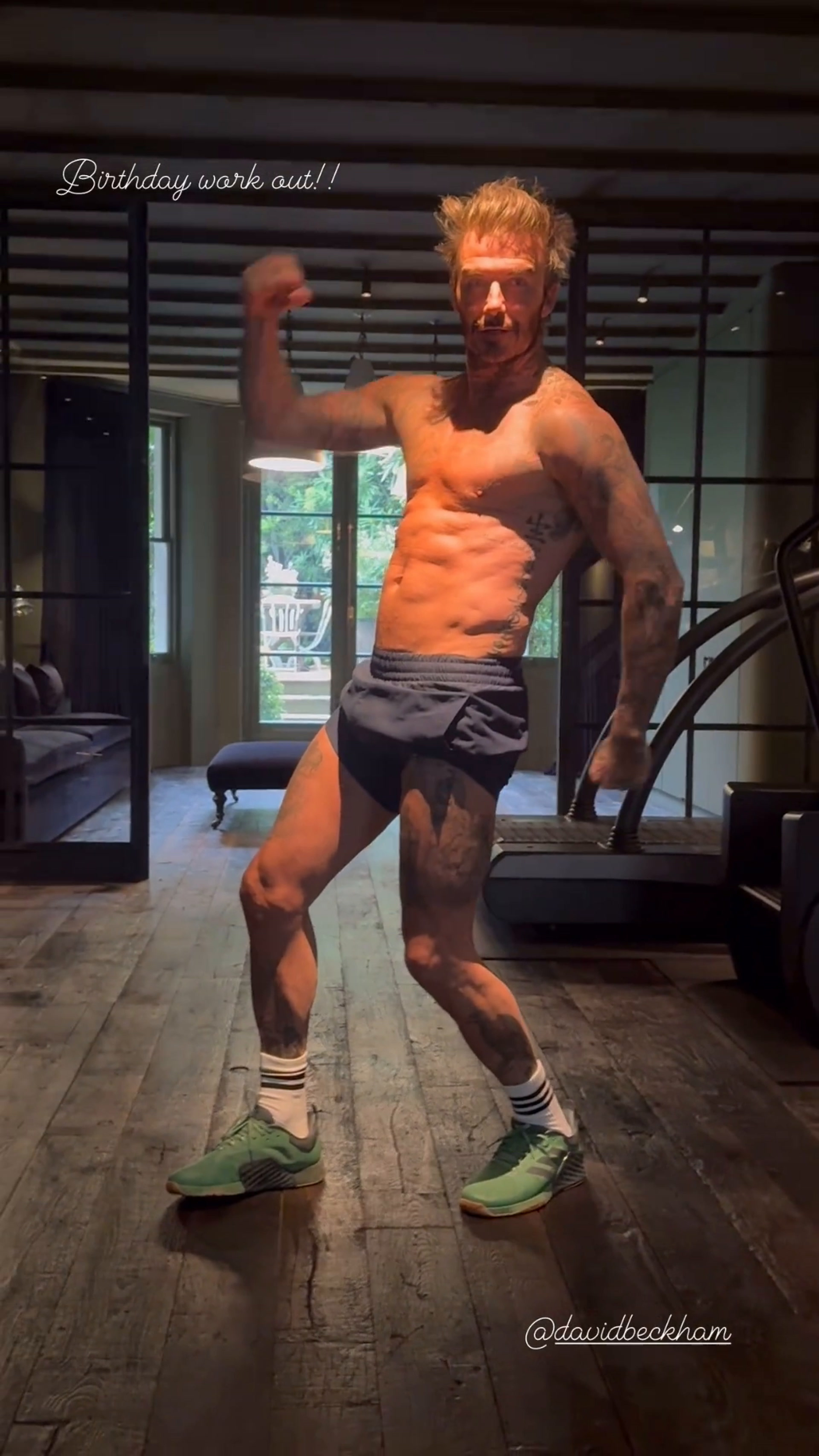 49 ans et toujours plus musclé, David Beckham dévoile sa séance de sport en vidéo pour son anniversaire