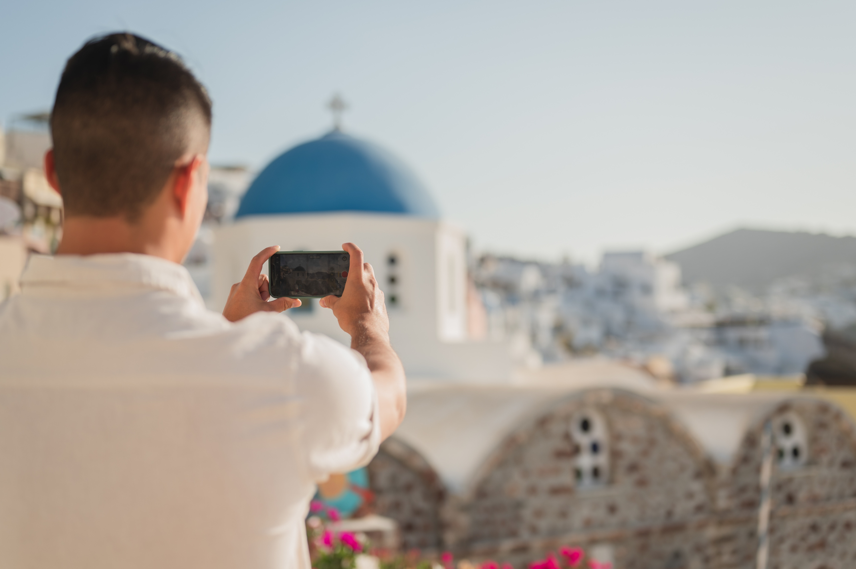 Publier ses photos de vacances sur les réseaux sociaux : la fausse bonne idée