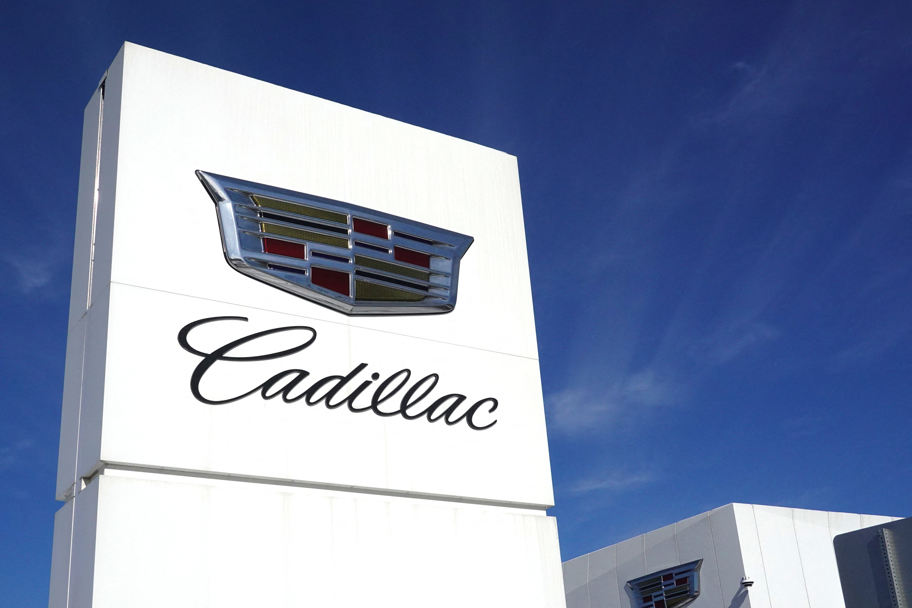 Cadillac confirme ses ambitions en Europe avec un deuxième modèle électrique