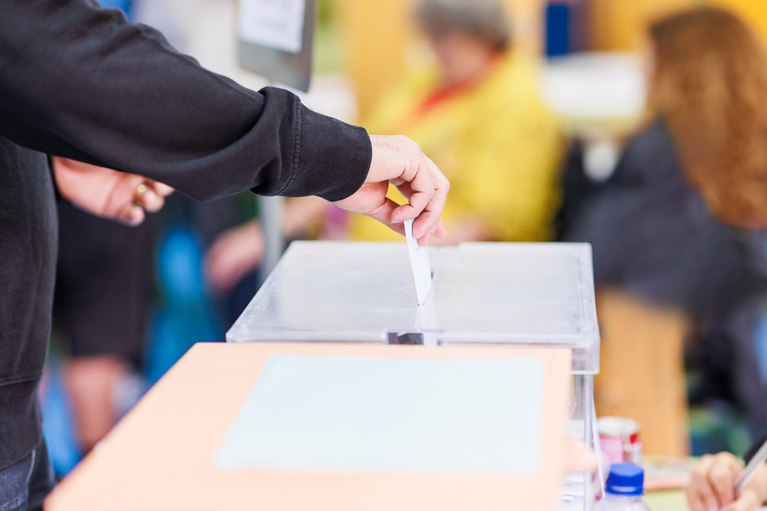 Législatives 2024 : à Salon-de-Provence, le candidat Insoumis se désiste pour faire barrage au RN