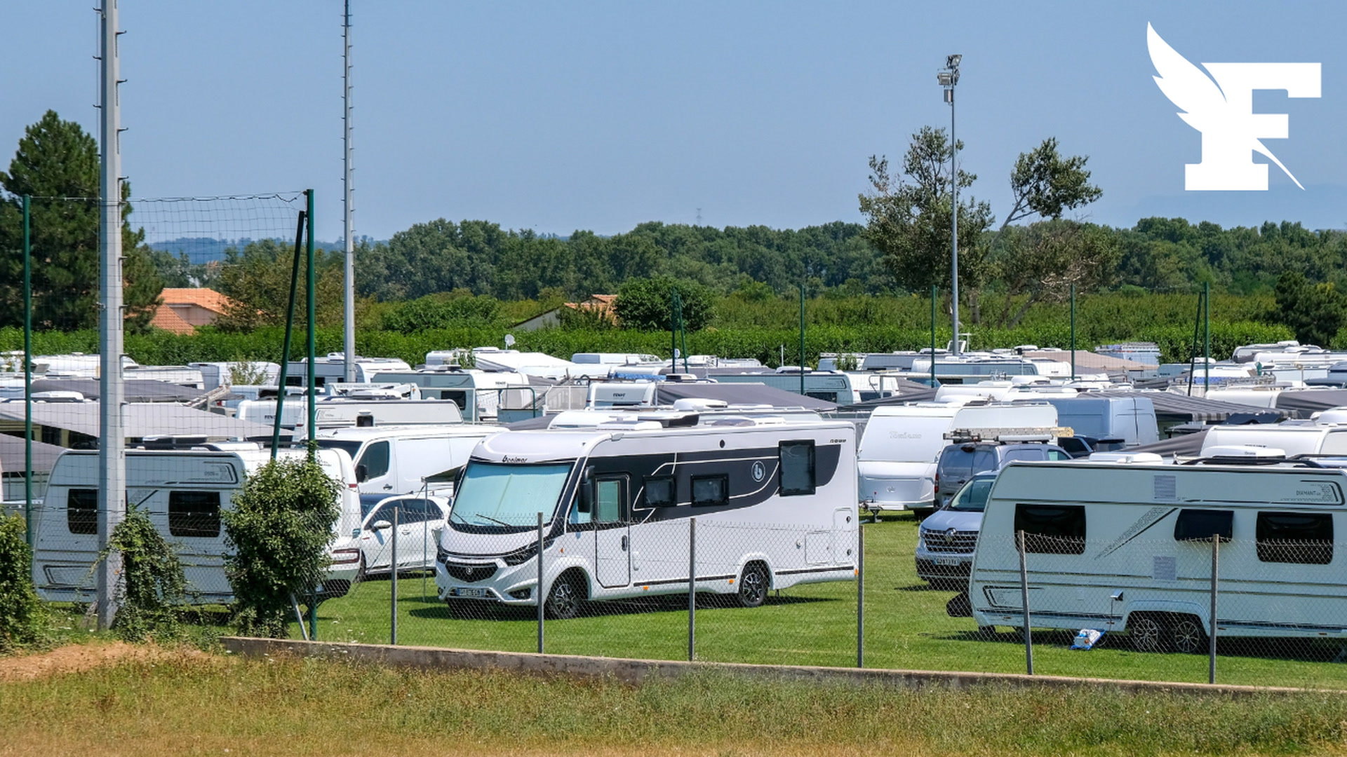 Vendée : 500 caravanes envahissent l’agglomération de Saint-Gilles-Croix-de-Vie en faisant fi du terrain d’accueil