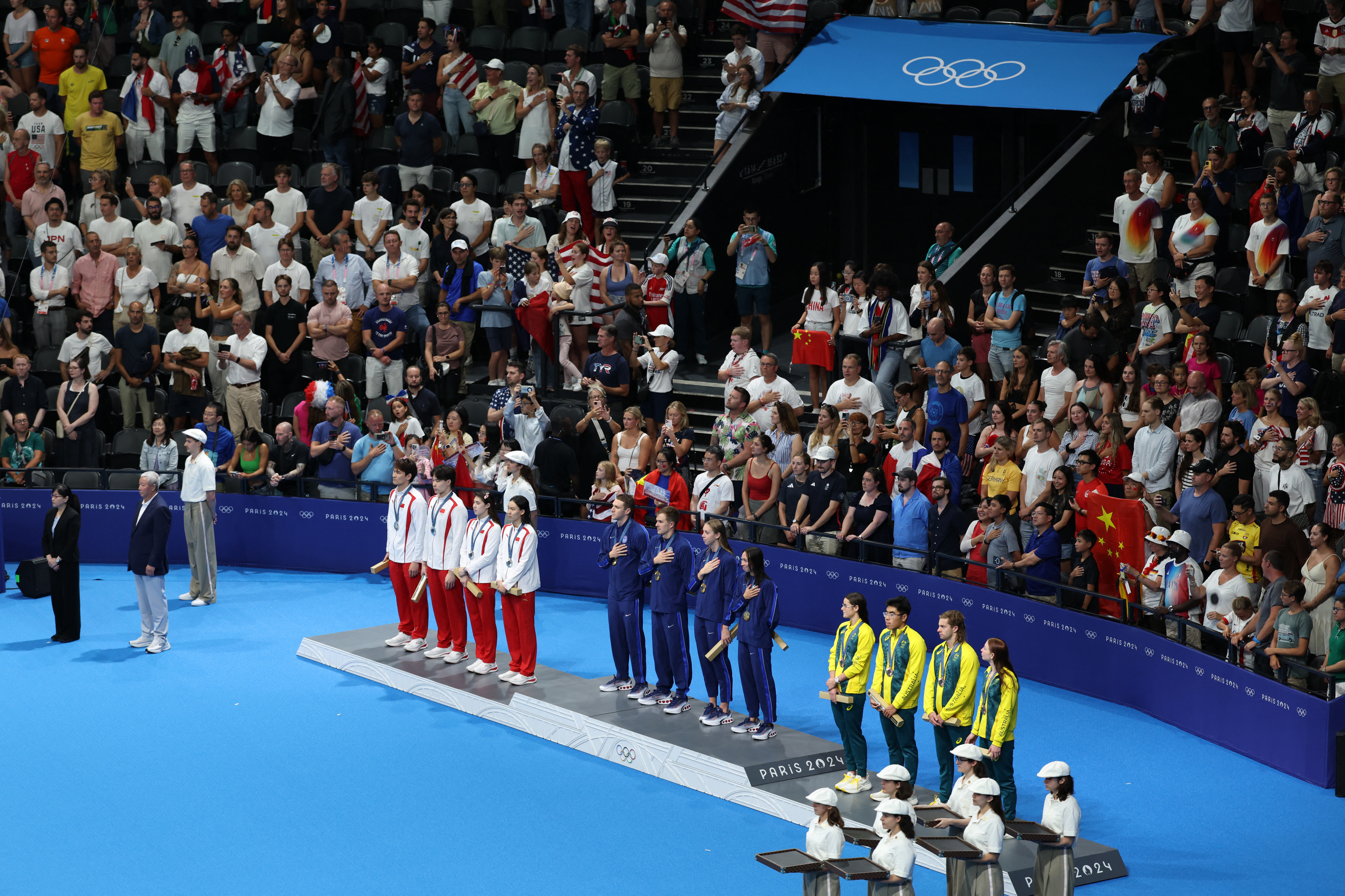 JO 2024 : vaches, tickets de métro à vie... Les autres récompenses insolites pour les athlètes médaillés