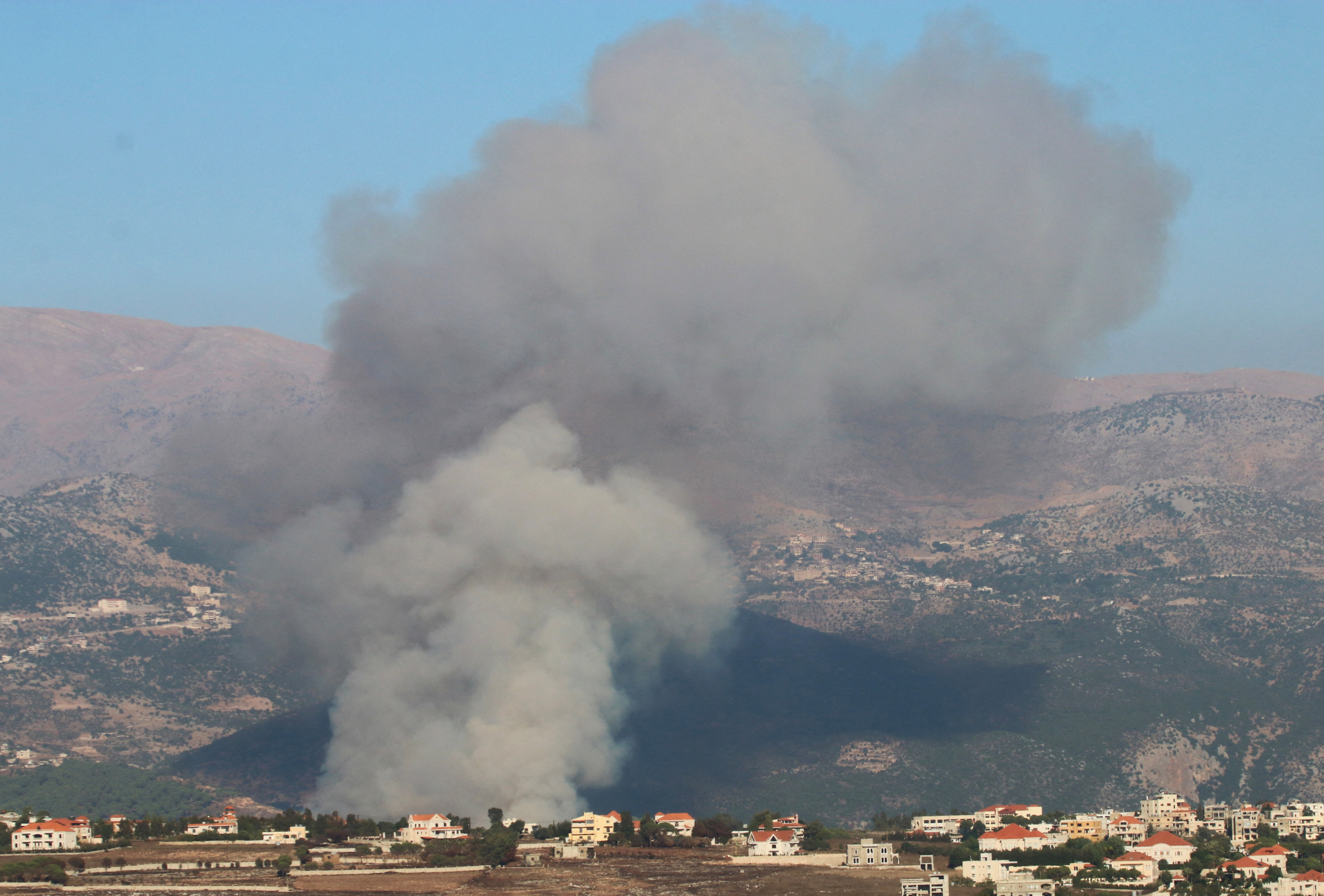 Liban: après la mort de trois combattants, le Hezbollah bombarde le nord d'Israël