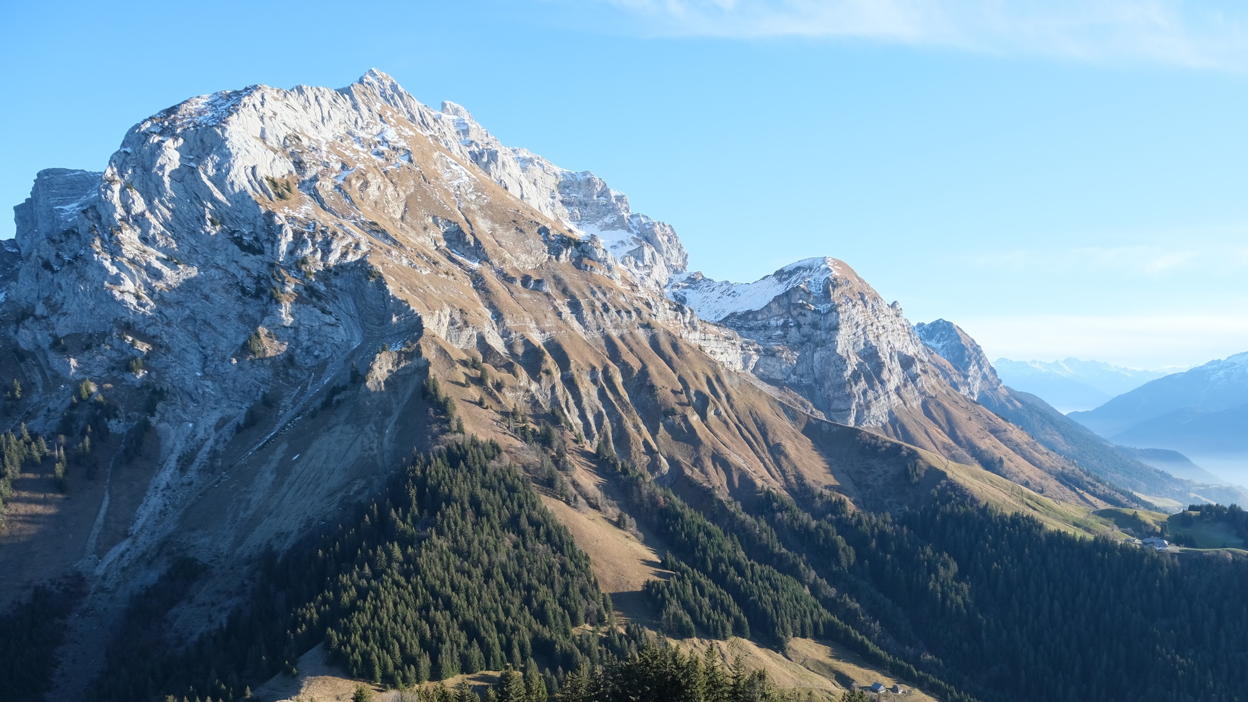 Deux frères alpinistes font une chute mortelle en Haute-Savoie