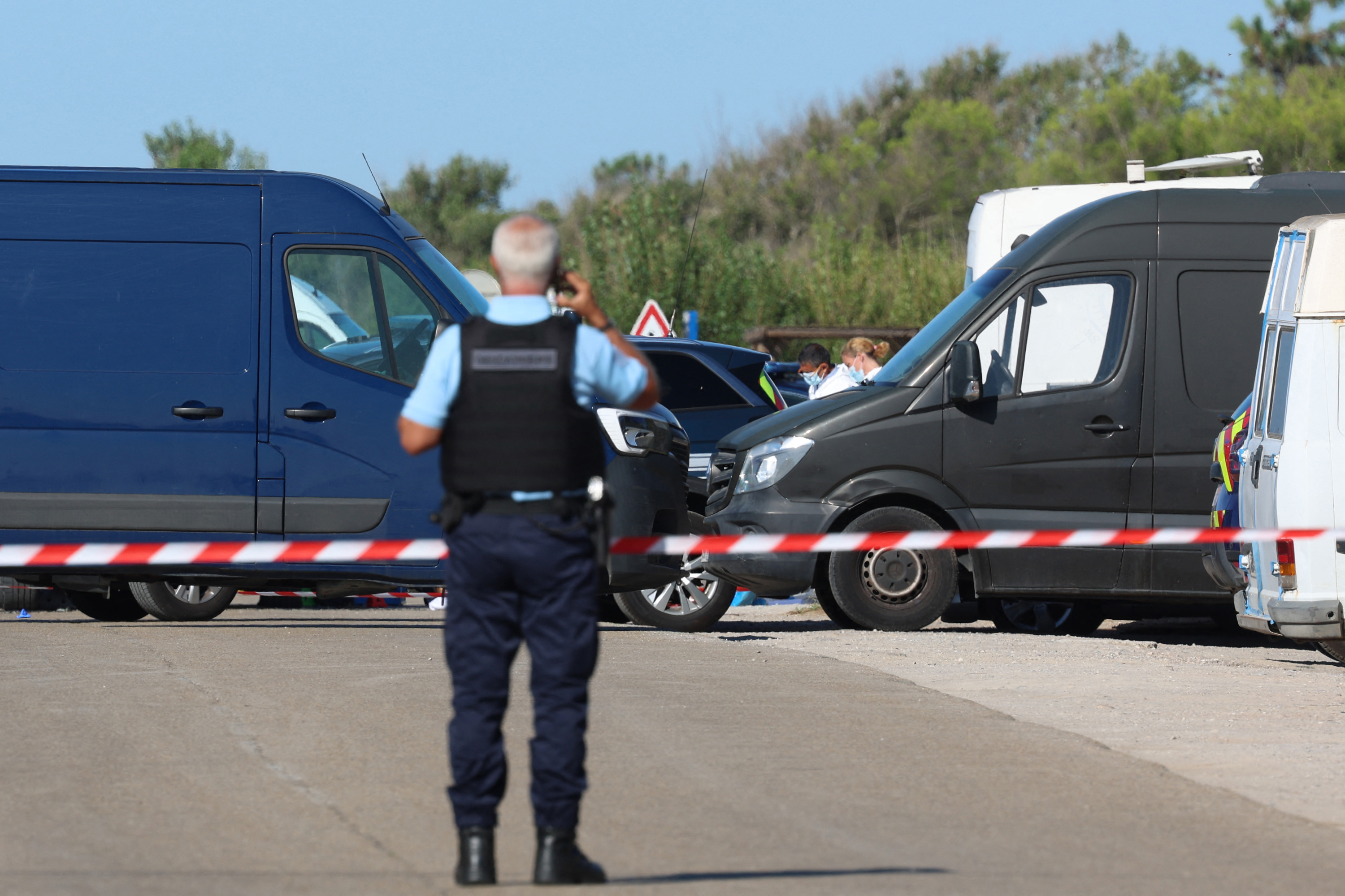 La Grande-Motte : des tirs à l’arme automatique contre des proches du rappeur SCH font un mort et un blessé grave