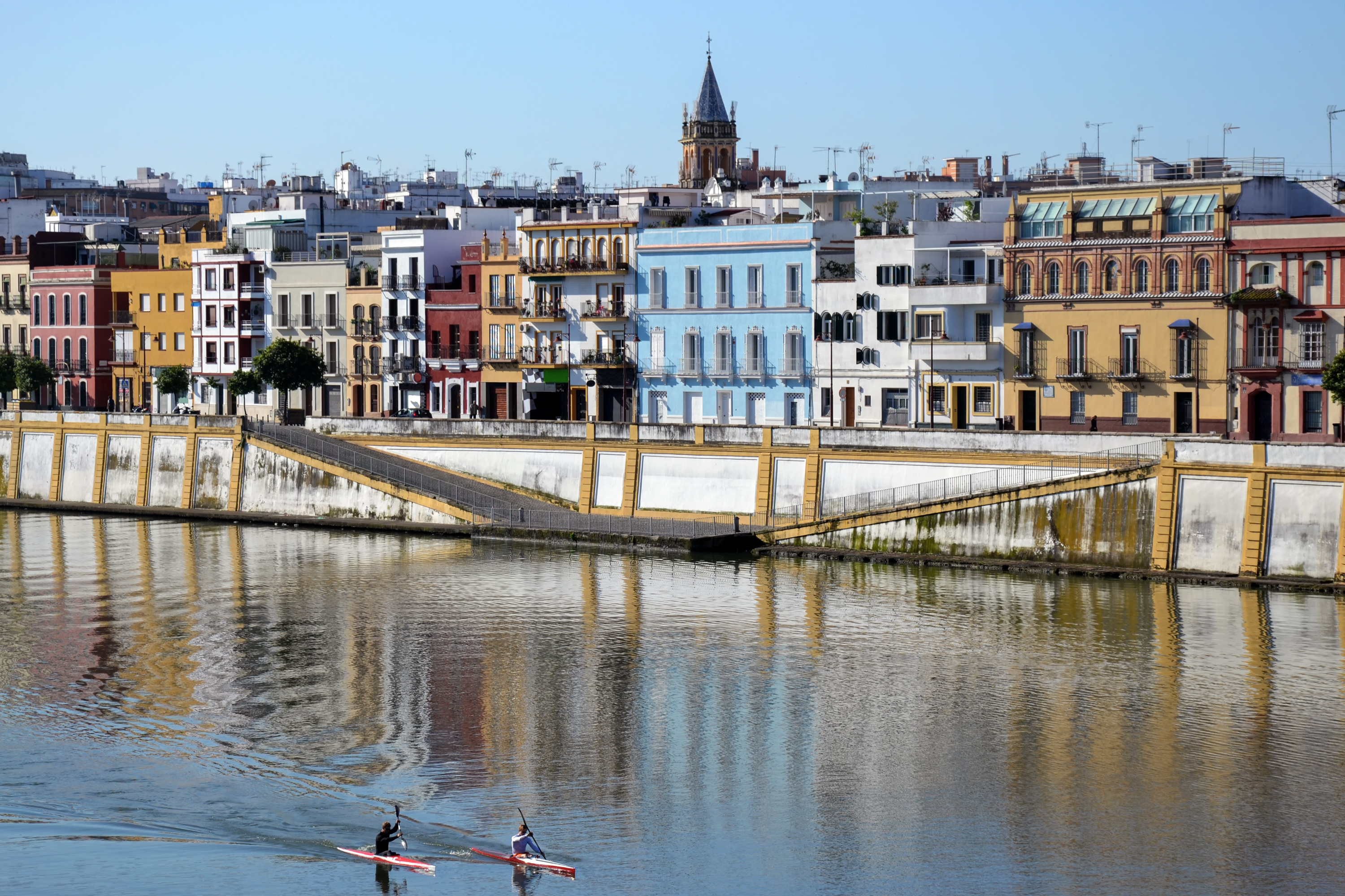 Espagne : la ville de Séville autorisée à couper l’eau aux locations touristiques illégales