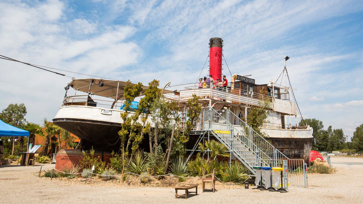 À Nantes, le naufrage du mythique bateau-club d'un ancien projet culturel