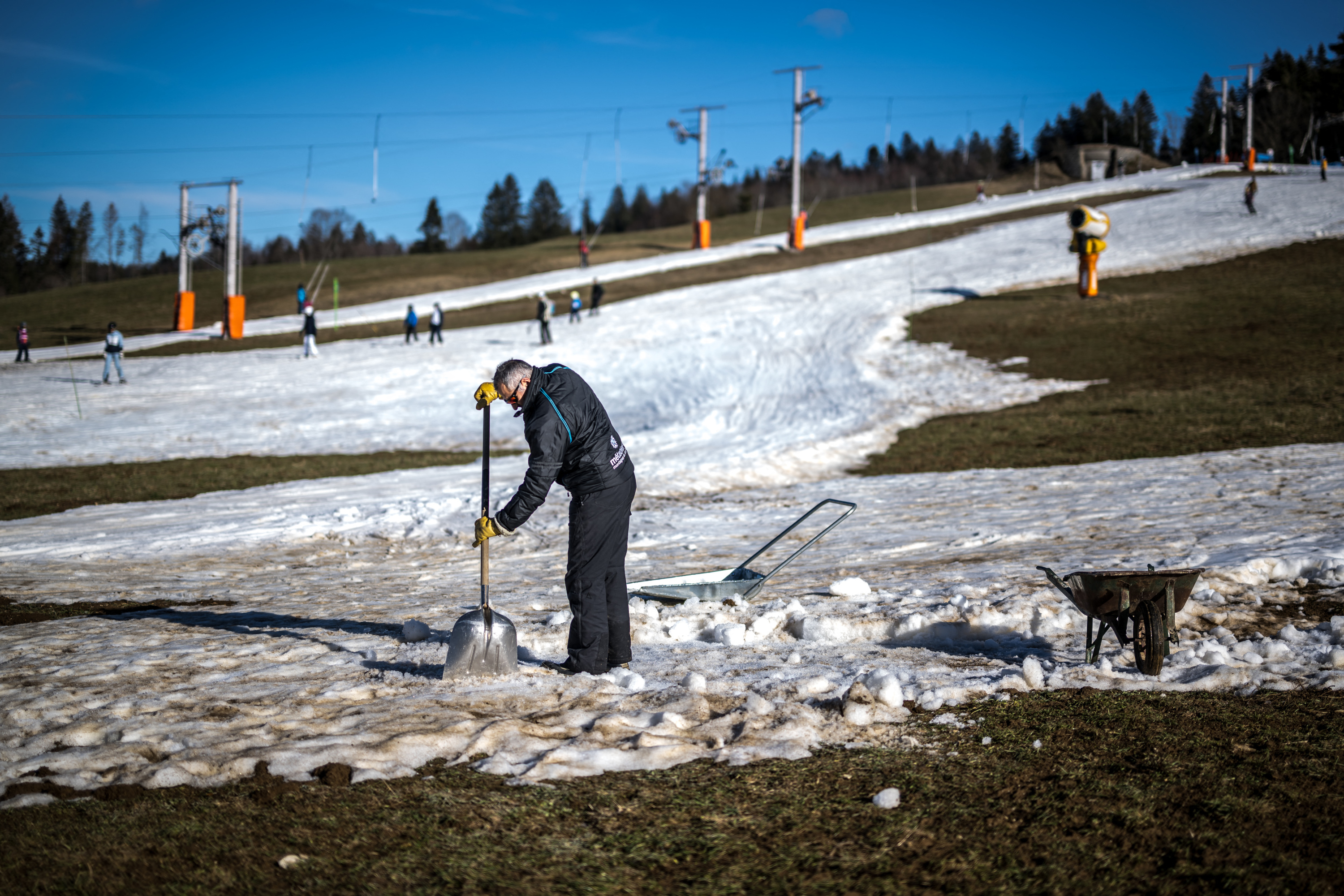 La plus grande station du Jura ferme un tiers de son domaine skiable