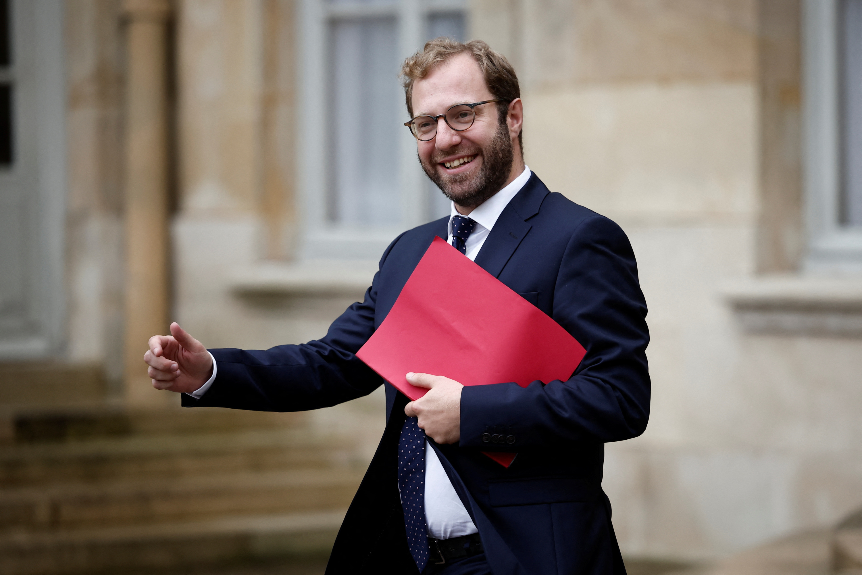 Déficit public : le ministre de l'Économie va recevoir «toutes les forces politiques représentées au Parlement»