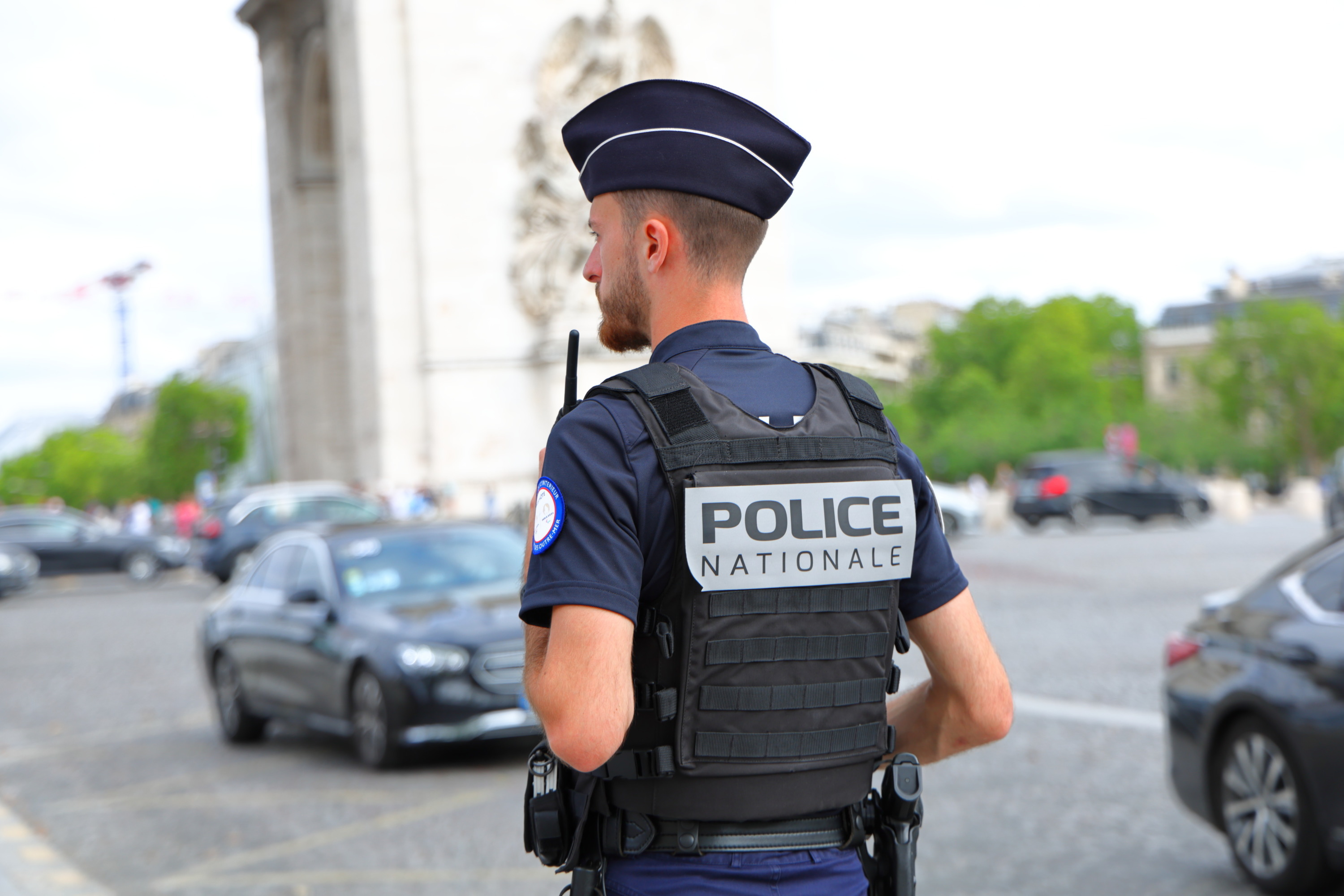 Paris : un homme «menaçant» armé d’un couteau neutralisé par la police