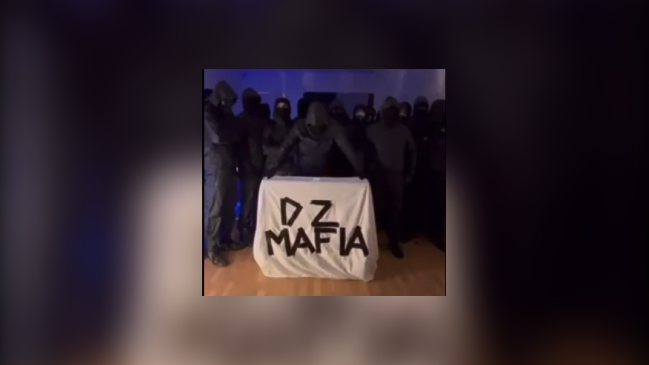 Dans une vidéo, des individus cagoulés se revendiquant de la DZ Mafia démentent leur implication dans la mort du chauffeur VTC à Marseille