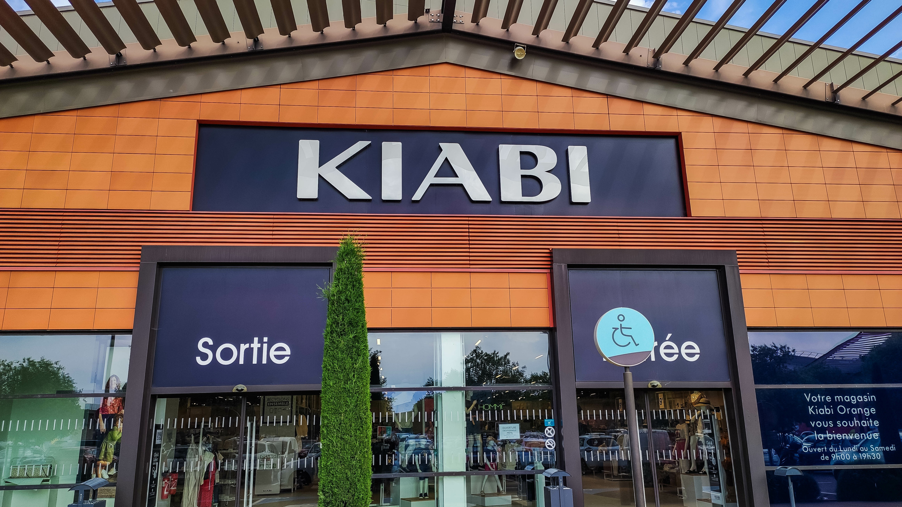 Affaire Kiabi : quand Aurélie B. escroquait son ex-petit ami footballeur