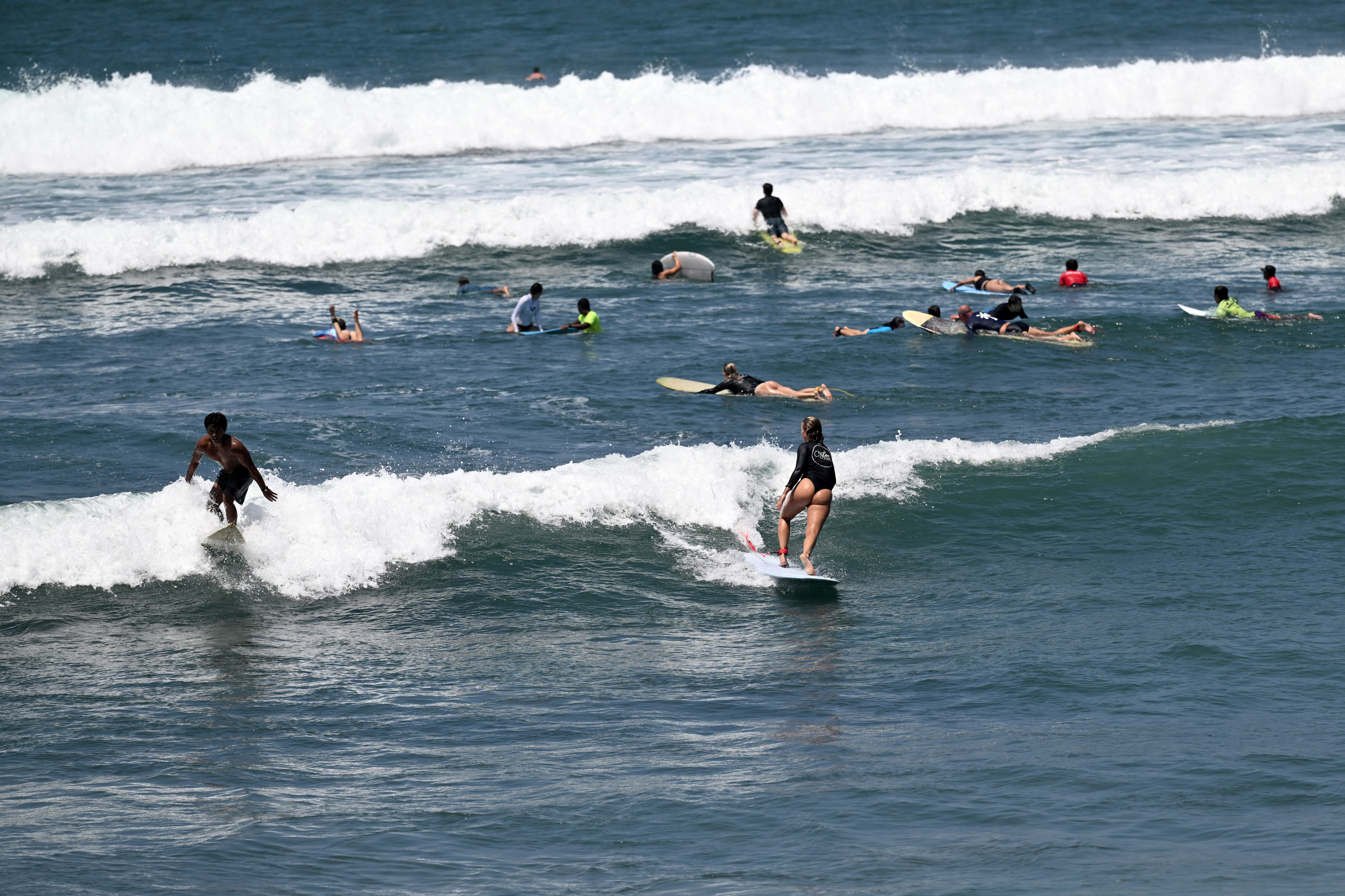 Indonésie : une surfeuse italienne tuée lors d’une attaque d’espadon