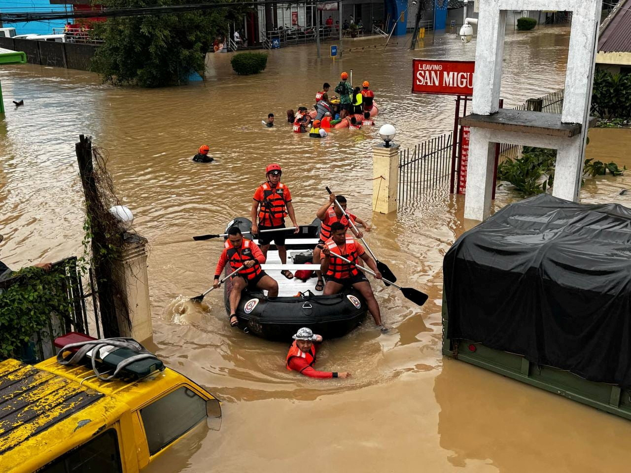 Philippines : le bilan de la tempête Trami s'alourdit avec au moins 40 morts