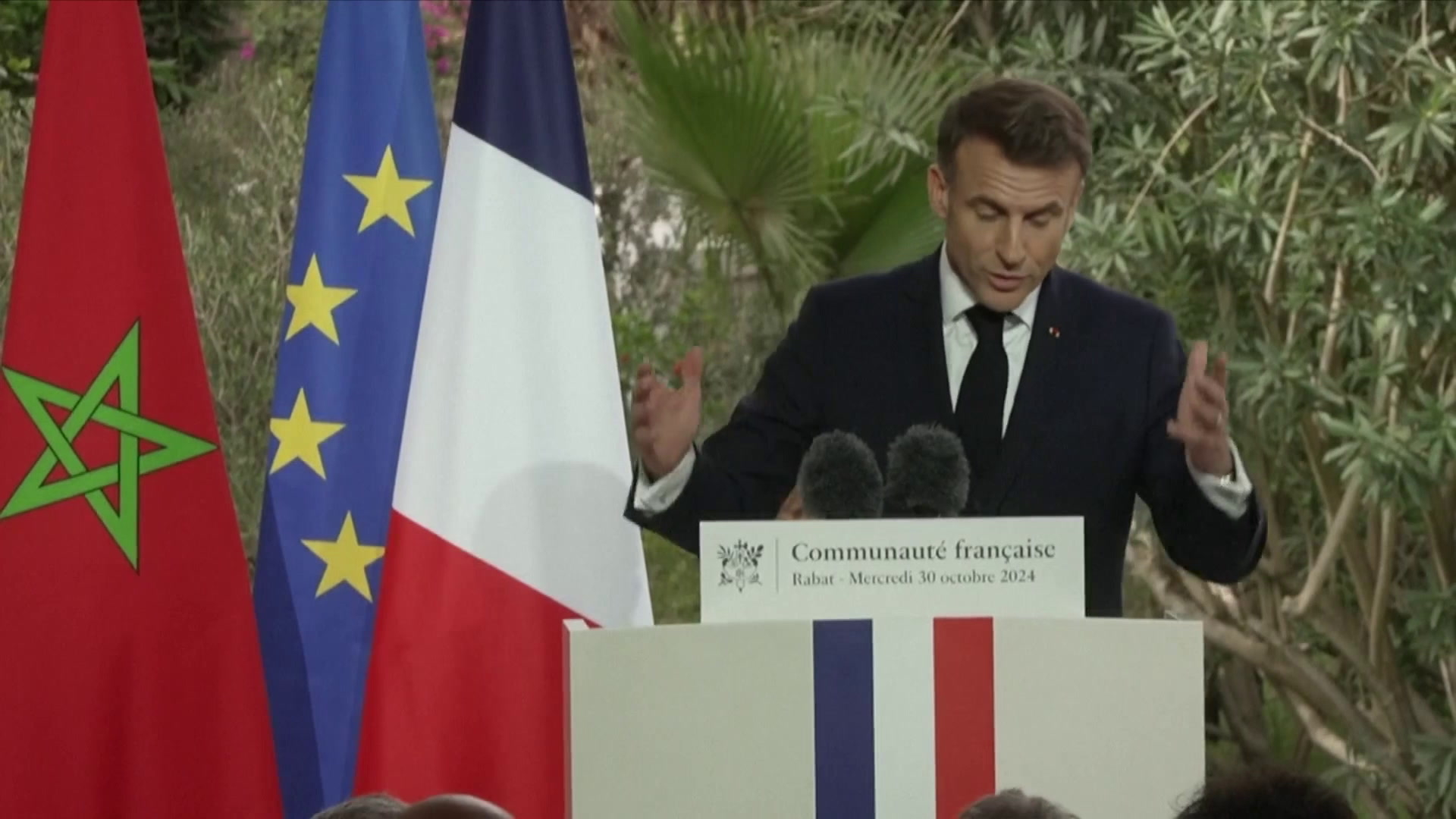 «Vous le savez moi je suis un très grand partisan du “en même temps”»: la blague d’Emmanuel Macron devant la communauté française au Maroc