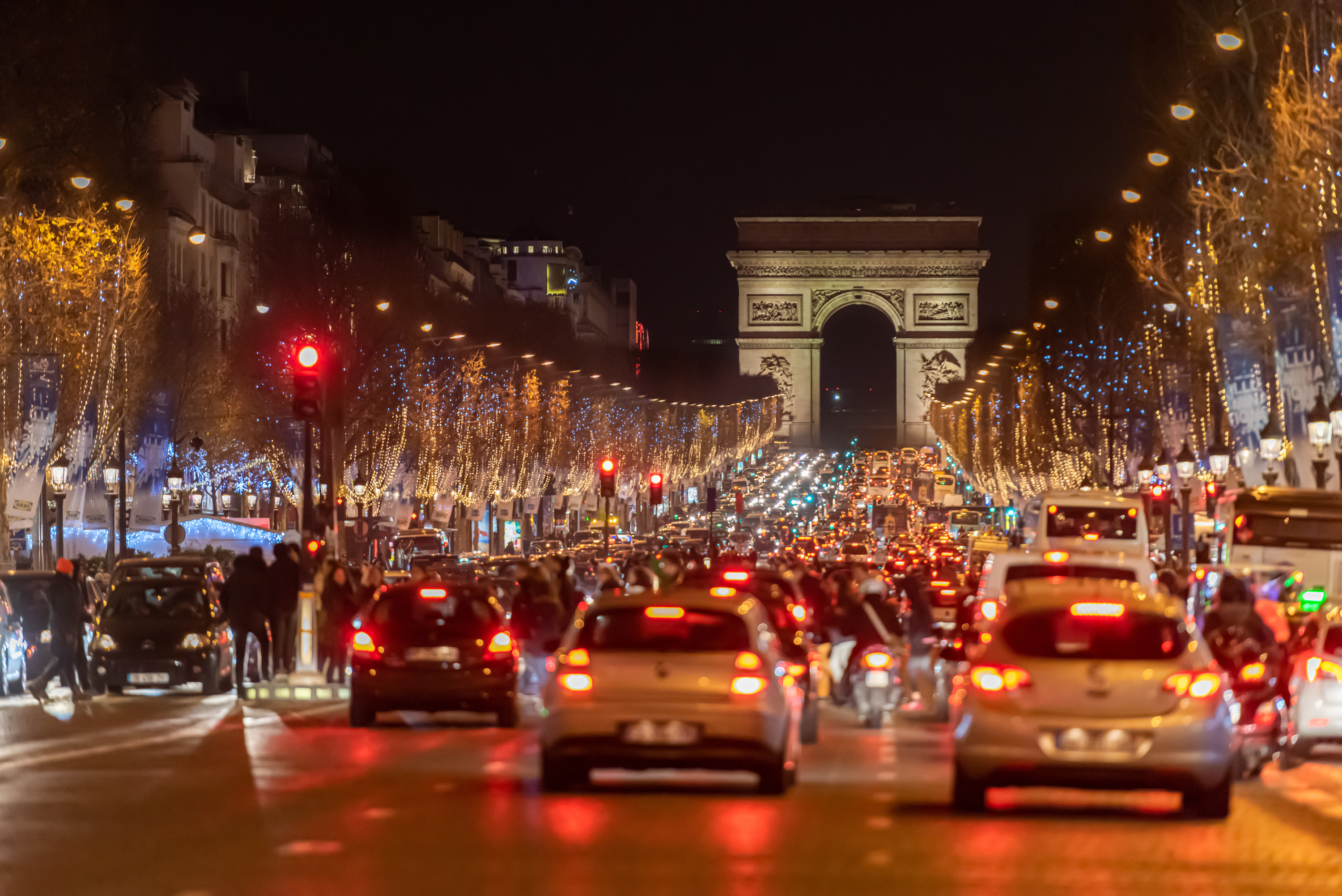 La mairie de Paris publie un arrêté instaurant dès lundi une zone à trafic limité dans l'hypercentre de la capitale