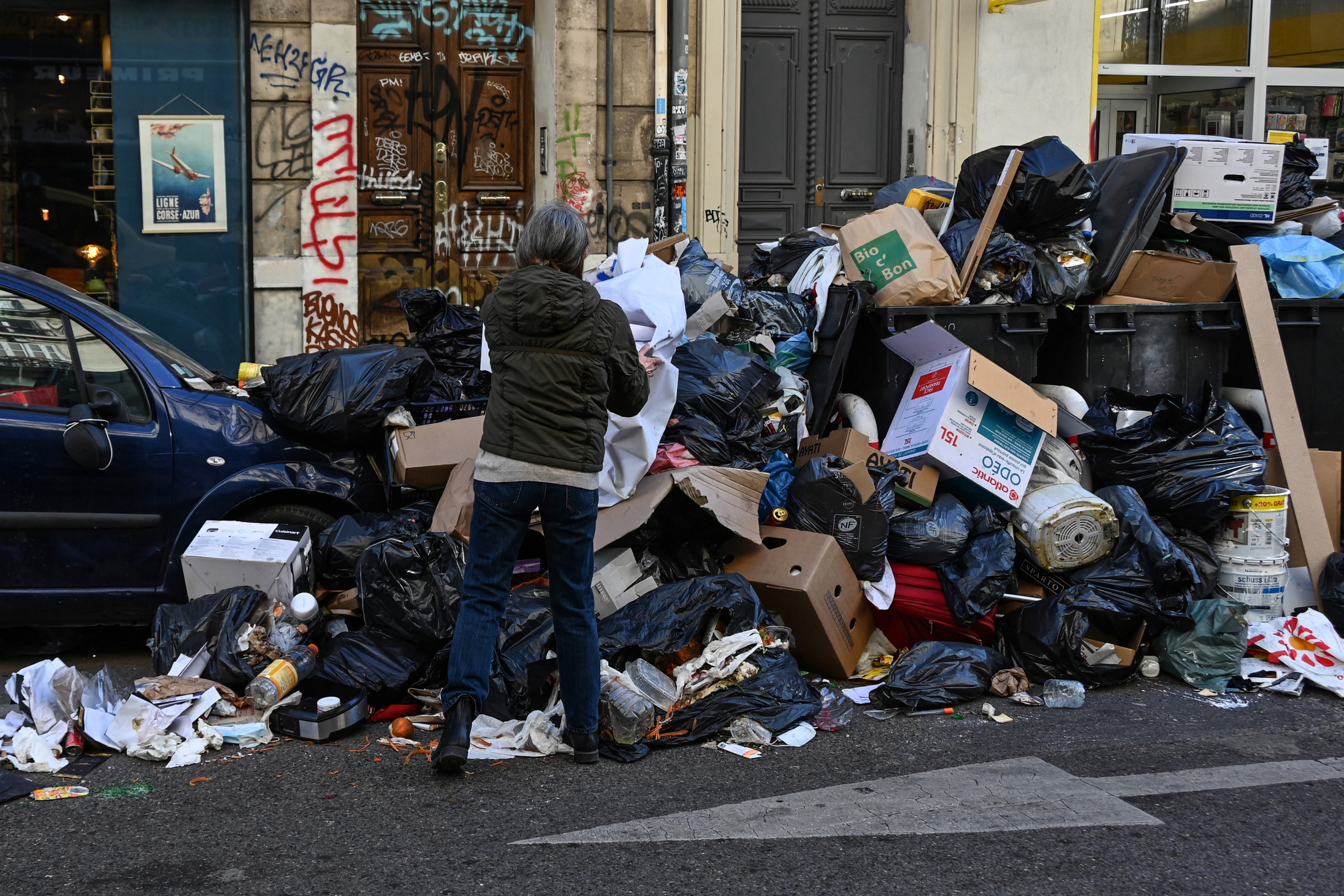 Marseille : la grève des éboueurs provoque l’accumulation de 600 tonnes de déchets