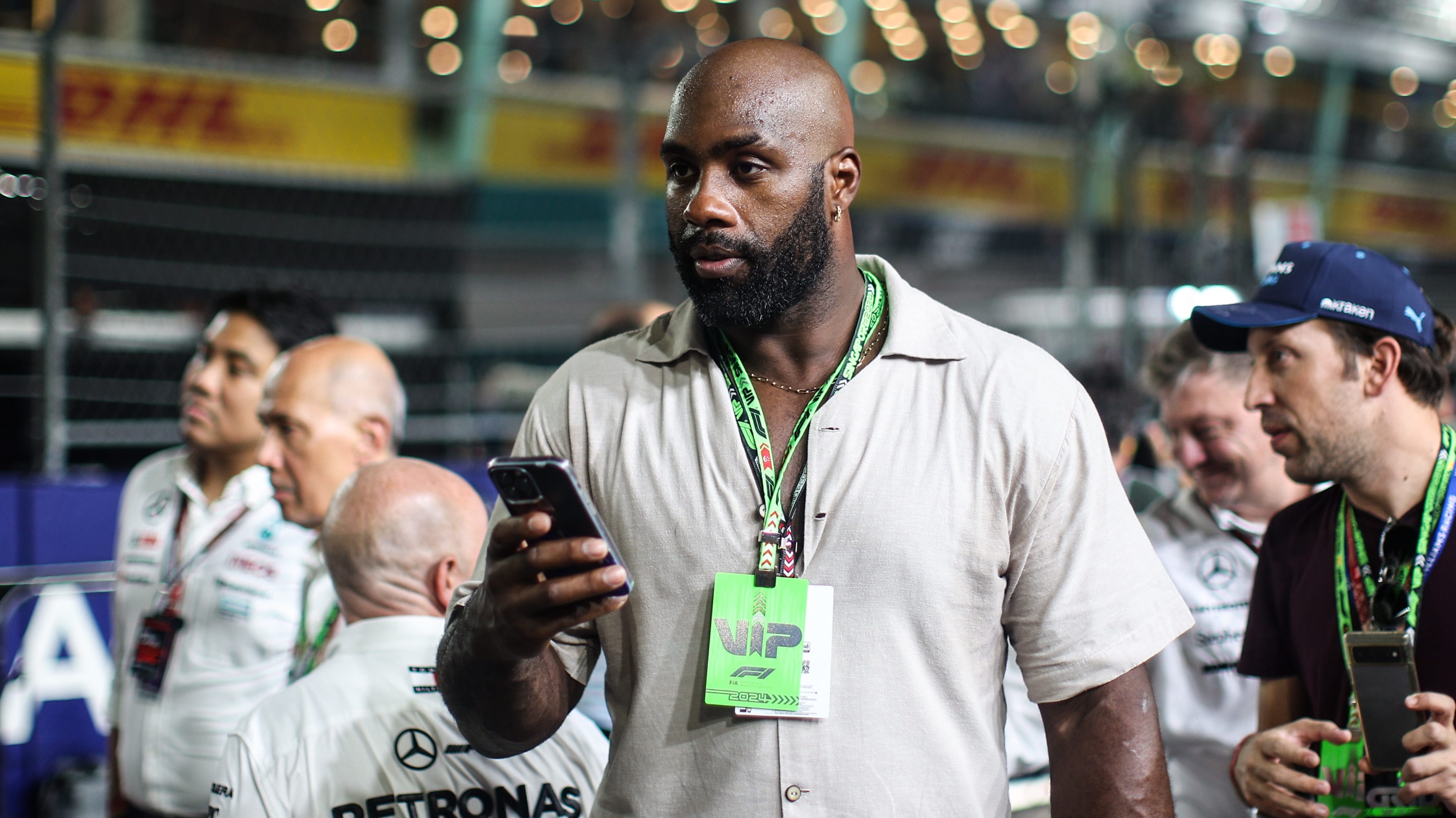 «On est Français ou on n'est pas Français ?» : le cri du cœur de Teddy Riner sur la situation aux Antilles