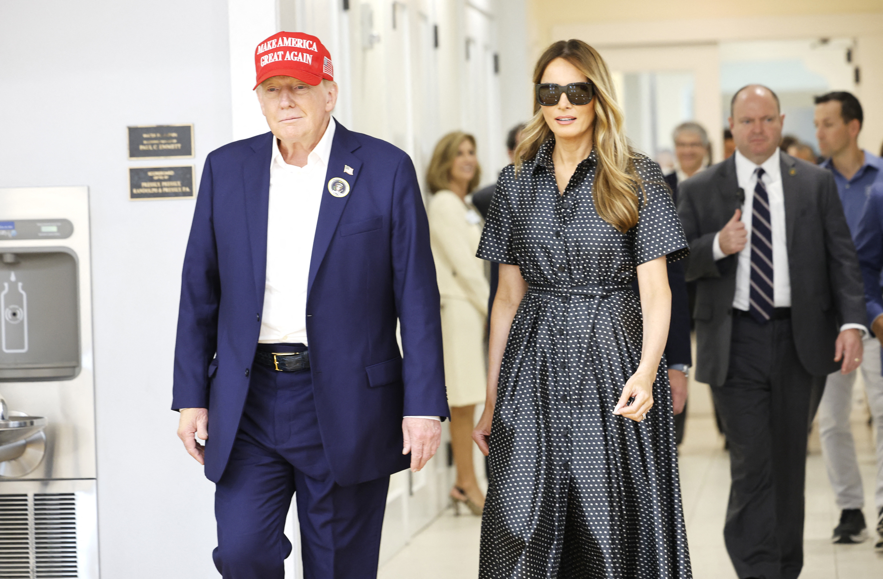 Ce n'est absolument pas Melania» : des théories complotistes émergent après  la victoire de Donald Trump aux États-Unis