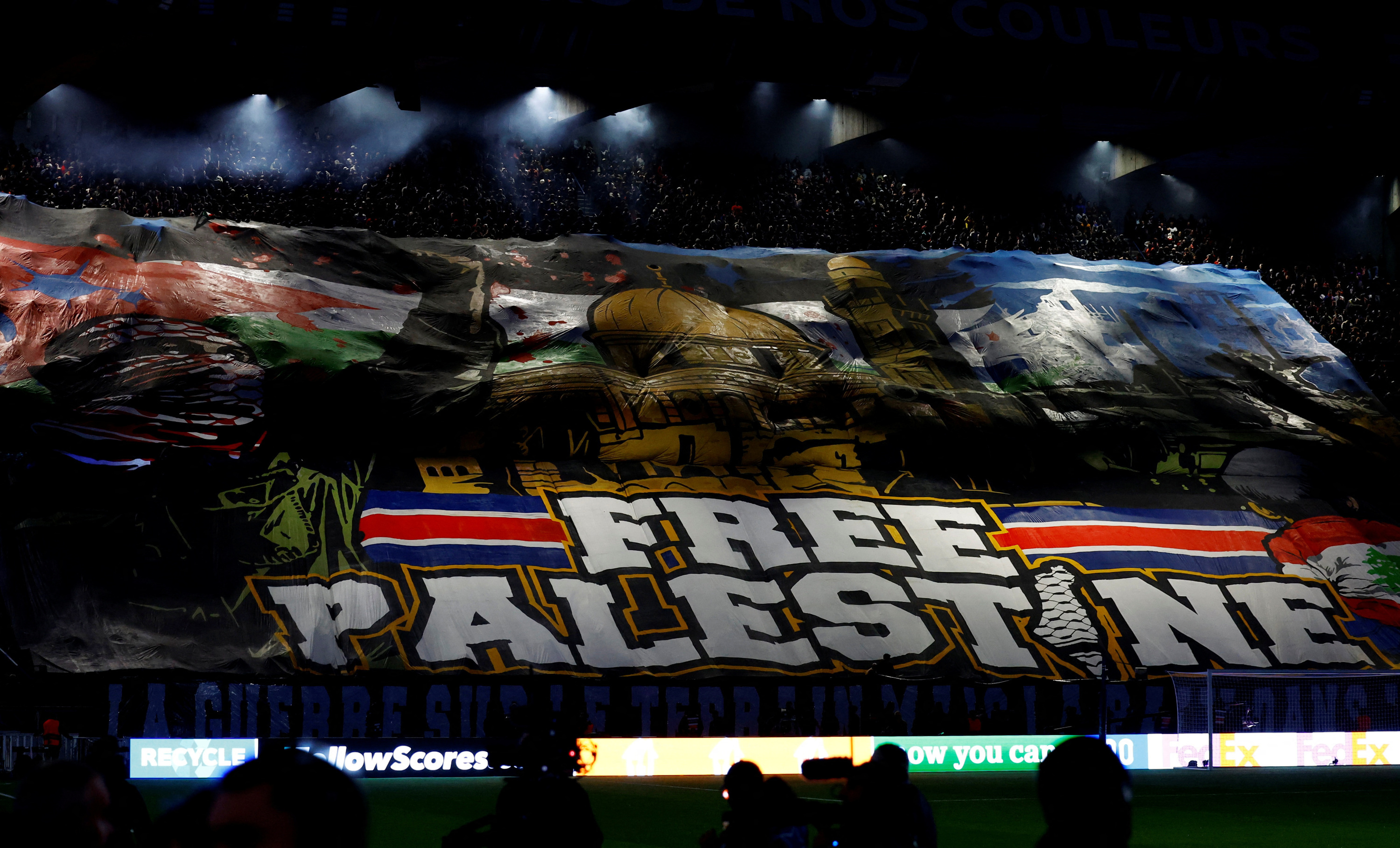 Tifo pro-Palestine : le PSG prend des «engagements», message de fermeté du gouvernement, le CUP privé de Parc hors jours de match