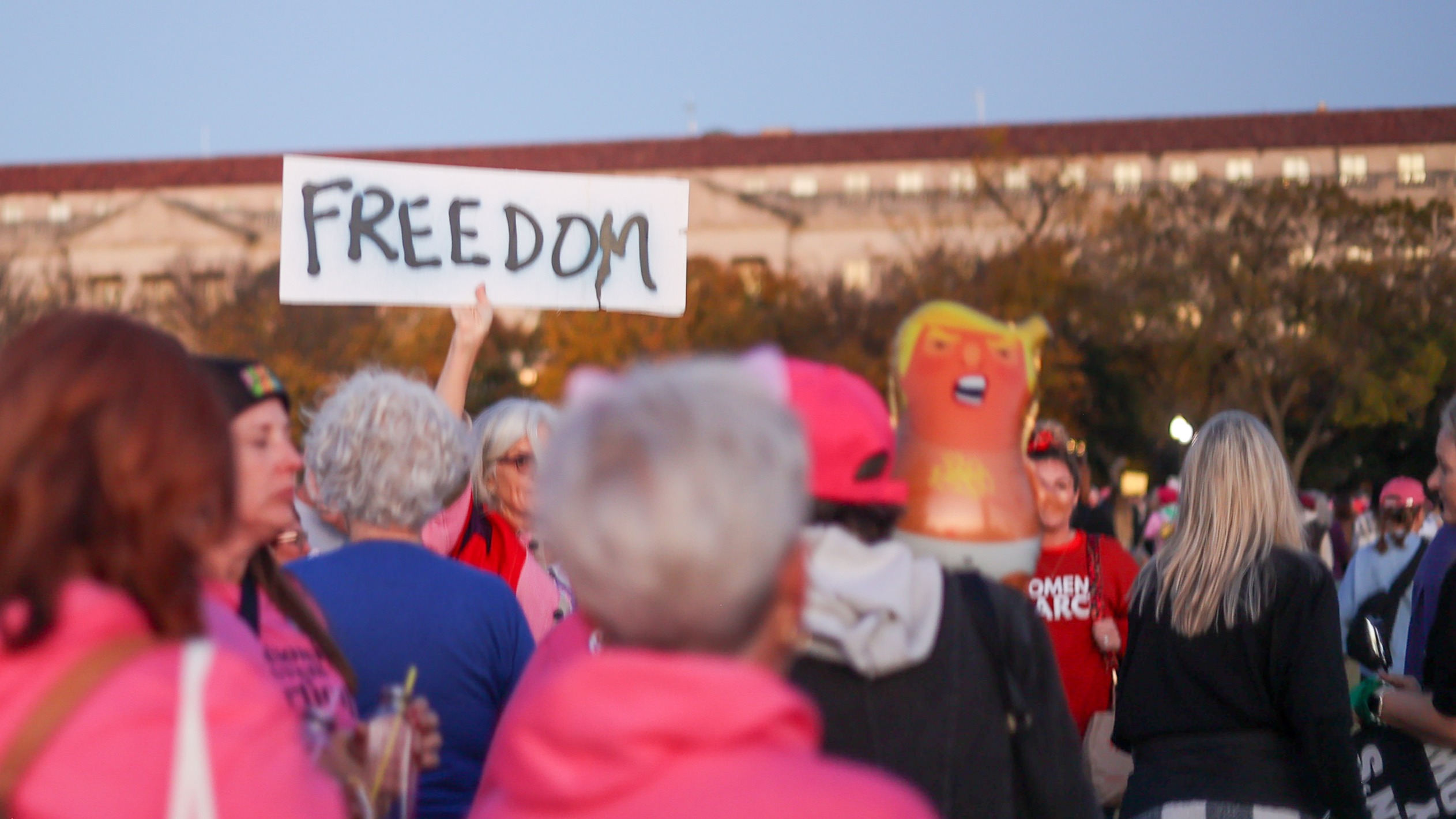 «Pas de sexe avec les hommes» : qu’est-ce que «4B», ce mouvement féministe plébiscité par certaines Américaines, depuis l’élection de Donald Trump ?