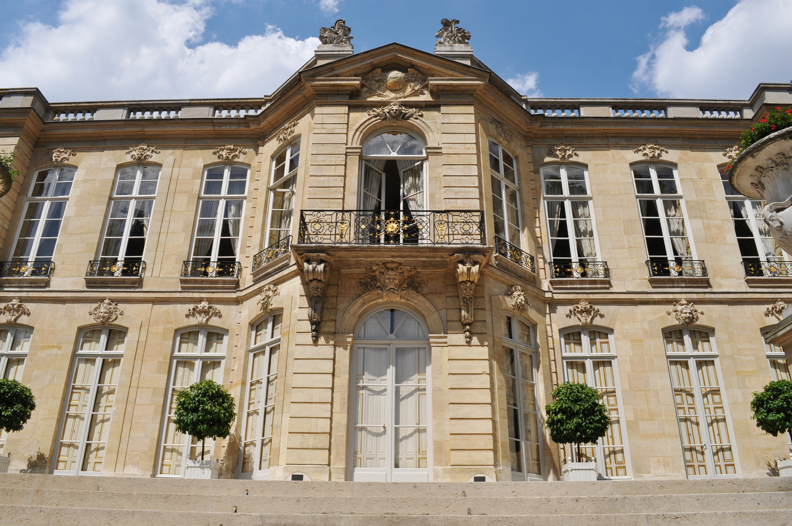 Paris : un majordome de Matignon interpellé pour avoir revendu de la cocaïne