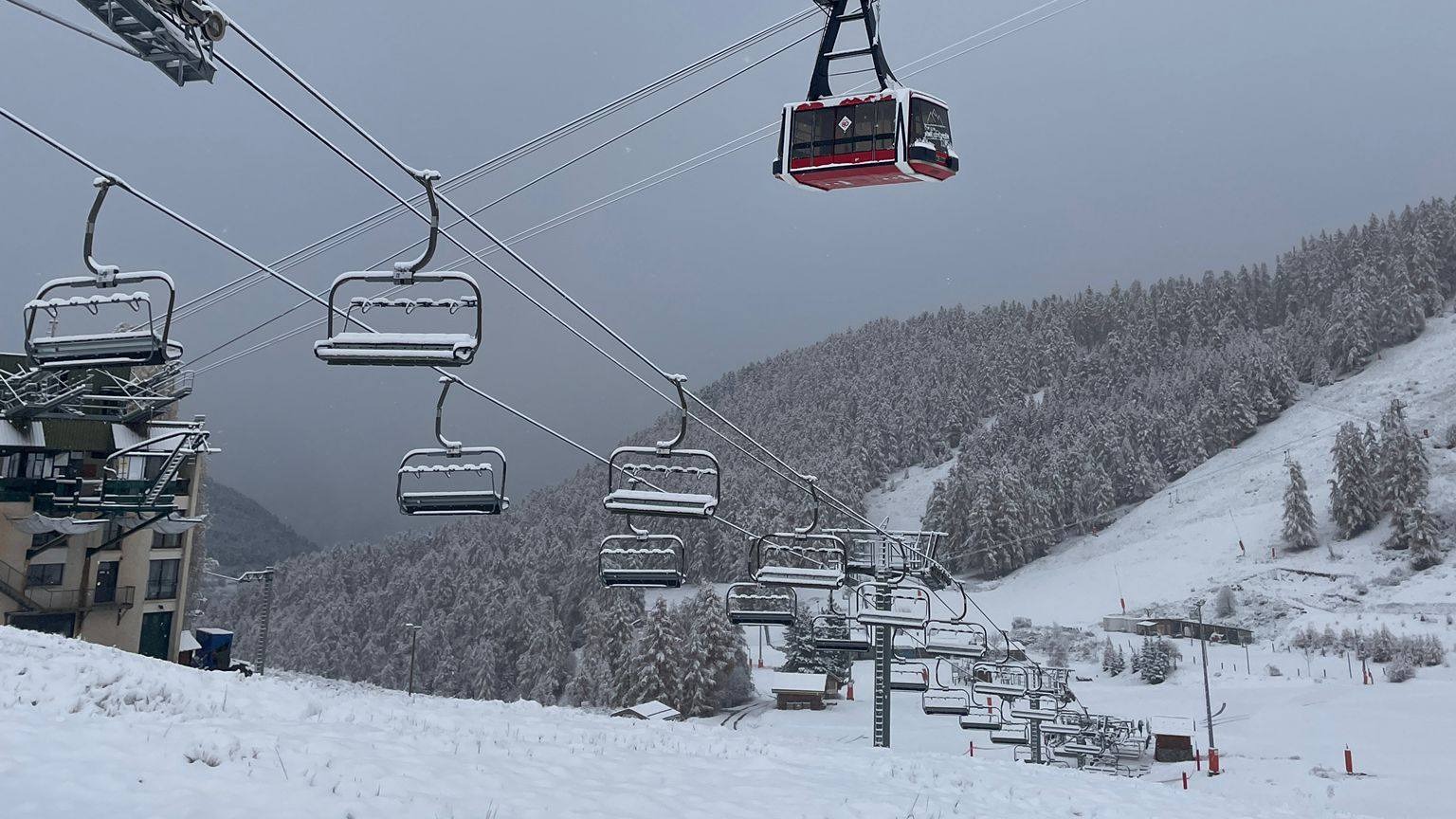 «L’hiver est là !» : les premières neiges de retour dans les Alpes-Maritimes