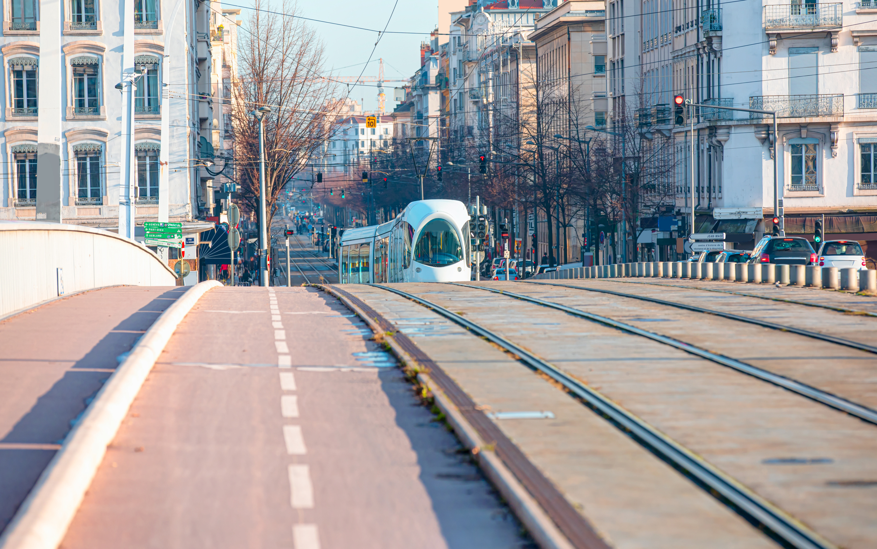 Lyon : une femme enceinte percutée par un tramway gravement blessée