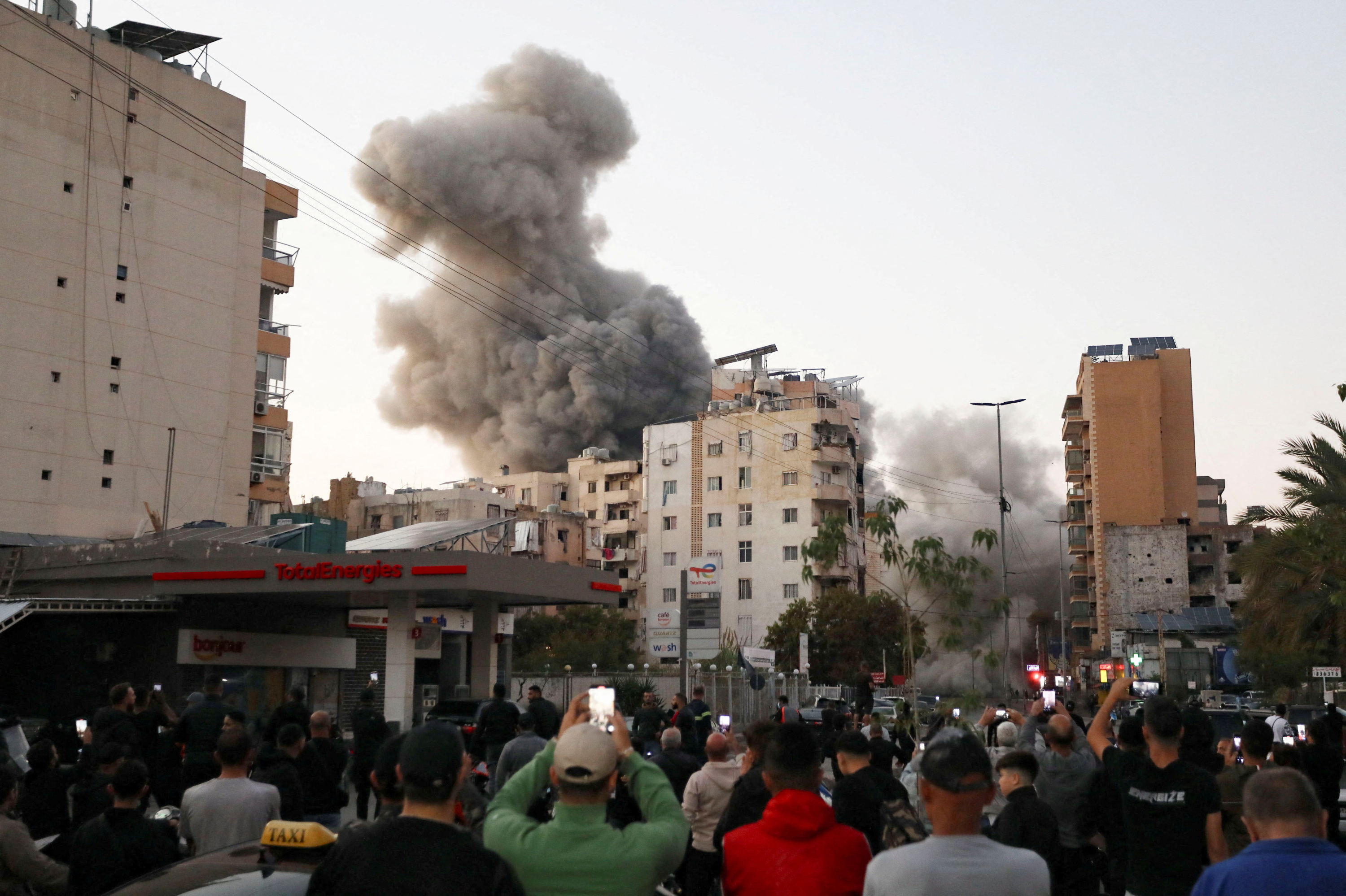 Tensions au Proche-Orient : nouvelles frappes sur la banlieue sud de Beyrouth après un appel à évacuer israélien