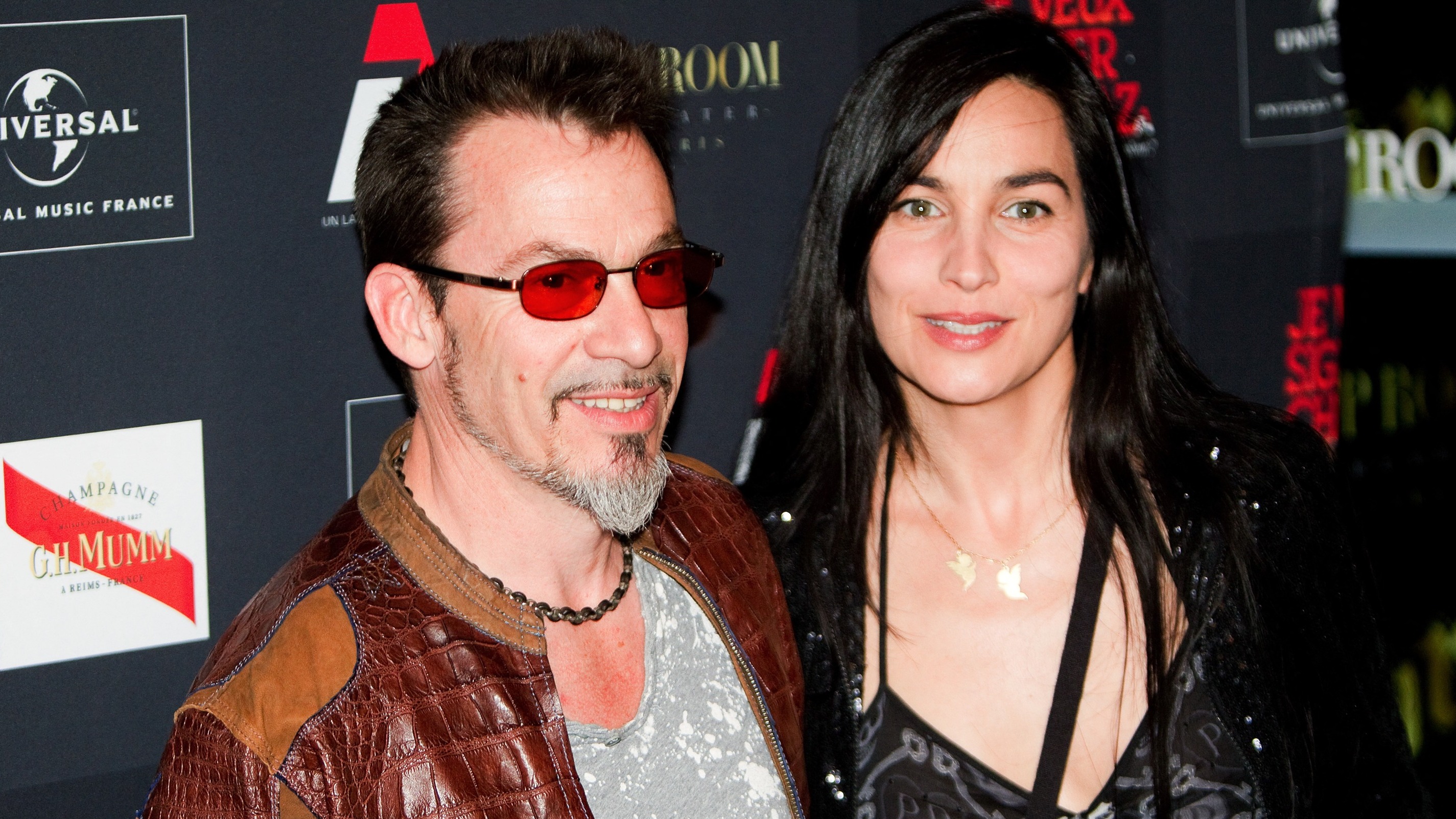 “La patronne, c'est elle” : Florent Pagny en couple avec Azucena, ses  tendres confidences sur leur histoire qui dure